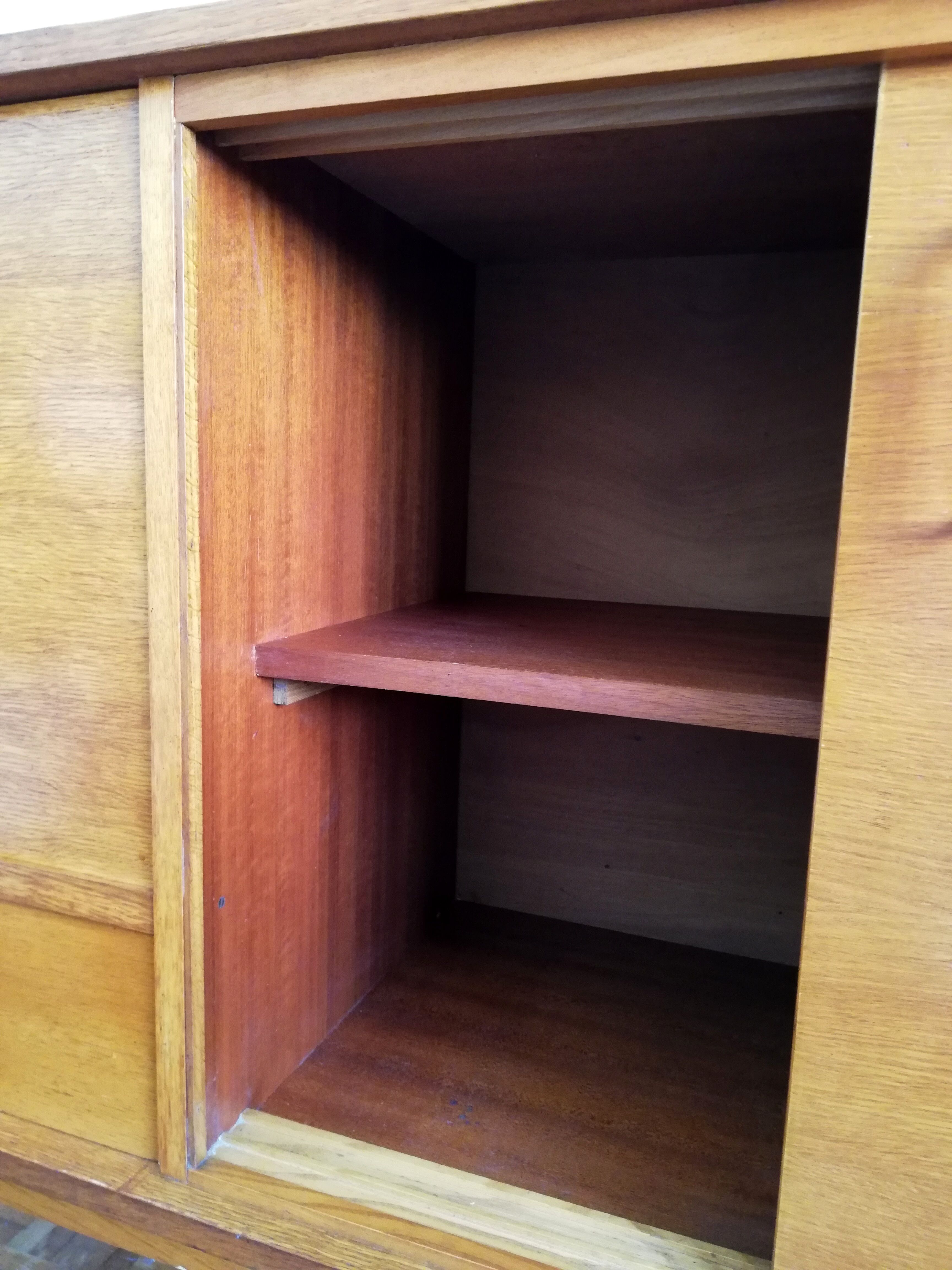 Light oak line-up 60s