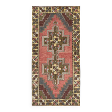 One-of-a-kind Vintage Oriental Rug, 100% Wool, Hand-knotted Turkish Carpet with Tribal Motifs