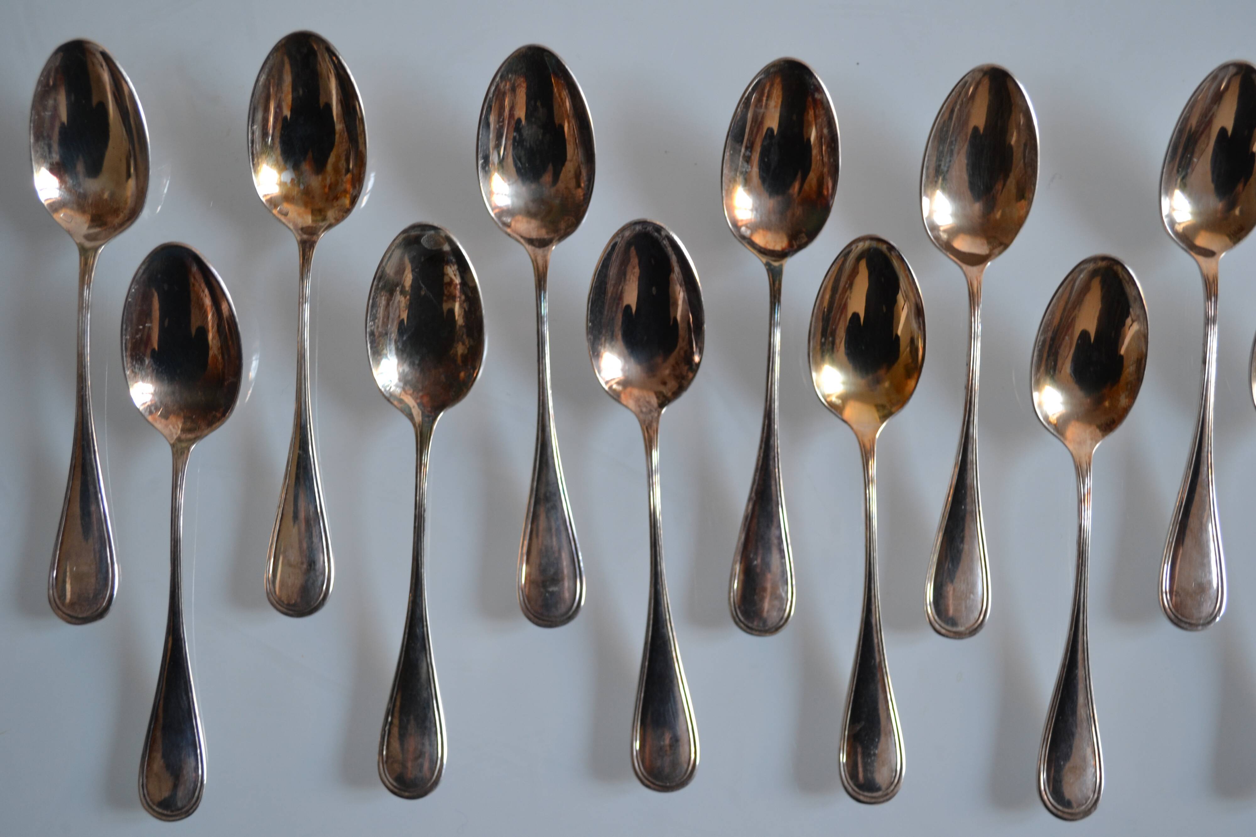 12 Silver-plated metal mocha spoons