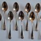 12 Cuillères à moka métal argenté