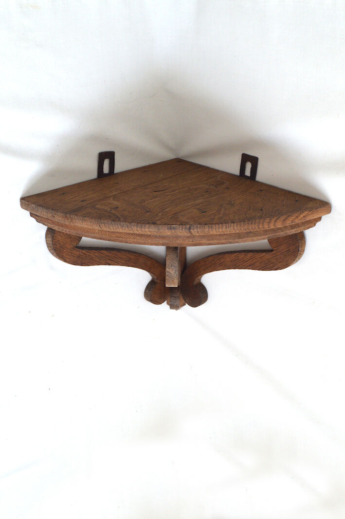 Wooden corner shelf