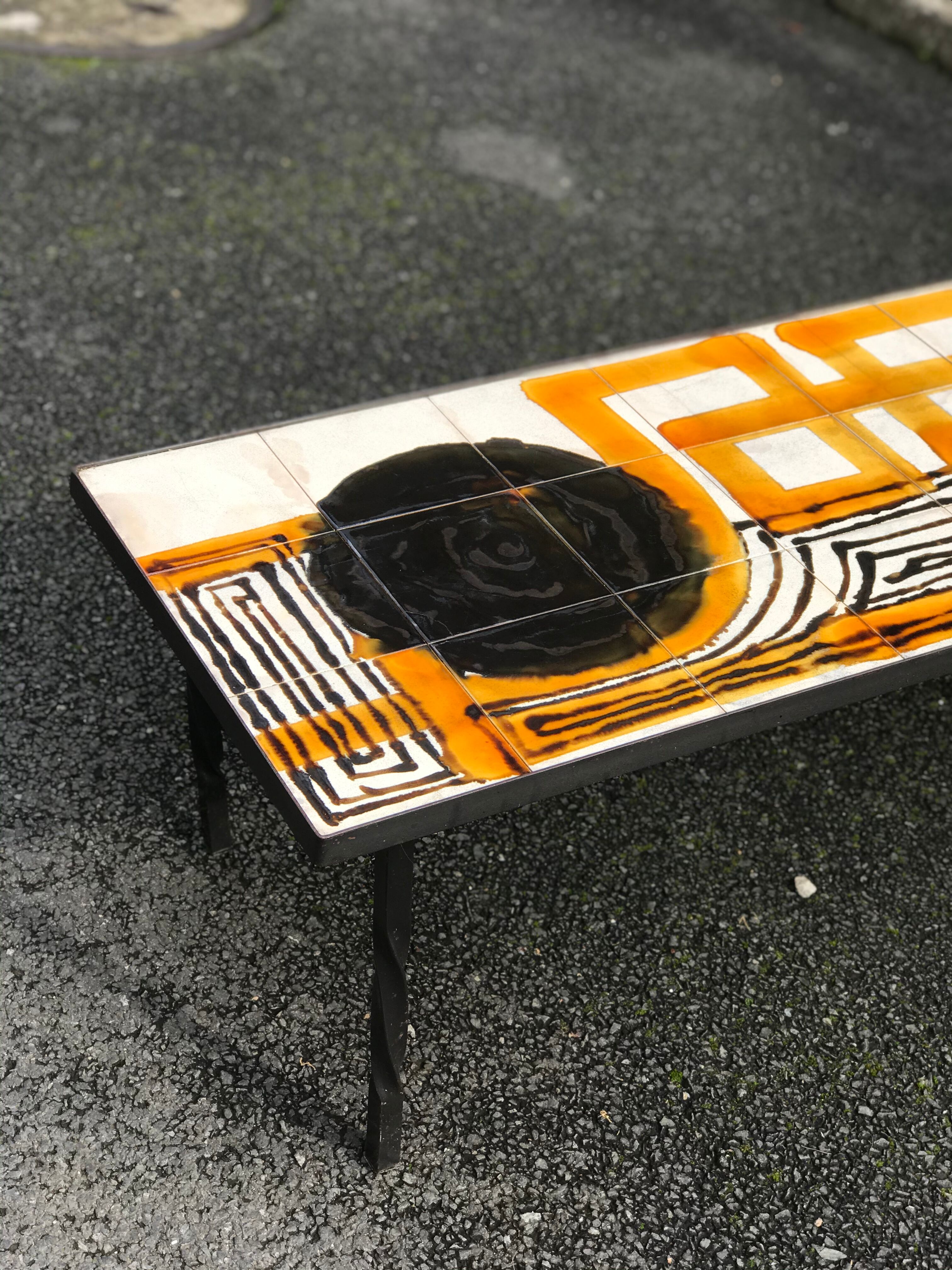 Belarti coffee table