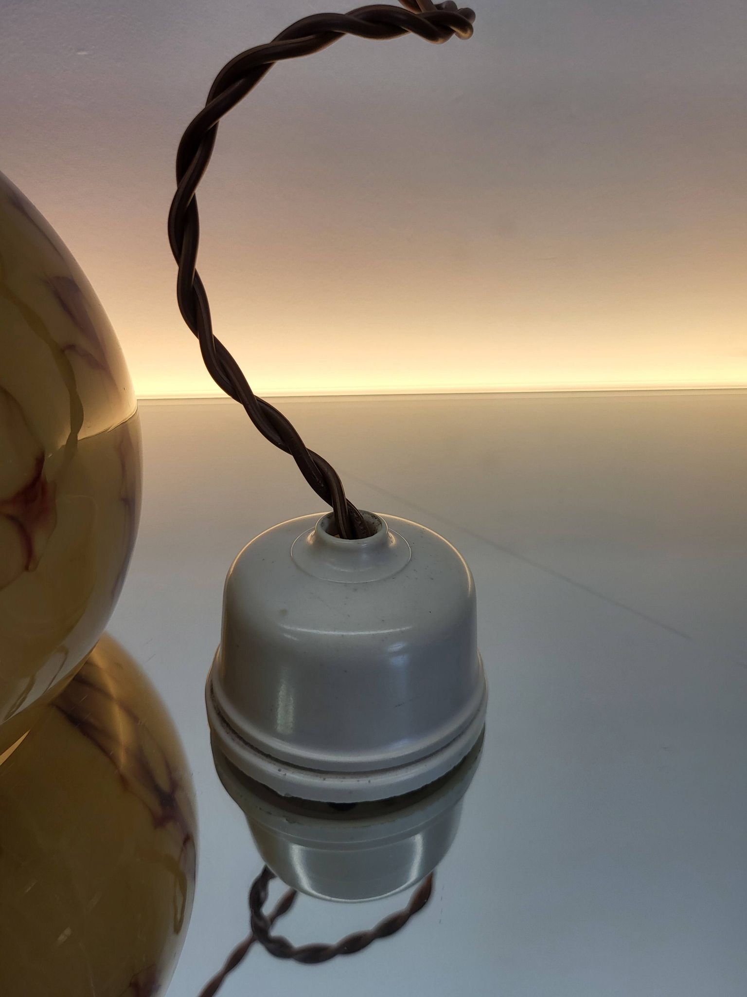Art Deco lamp in opaline glaze Verreries de Scailmont Henri Heemskerk Belgium