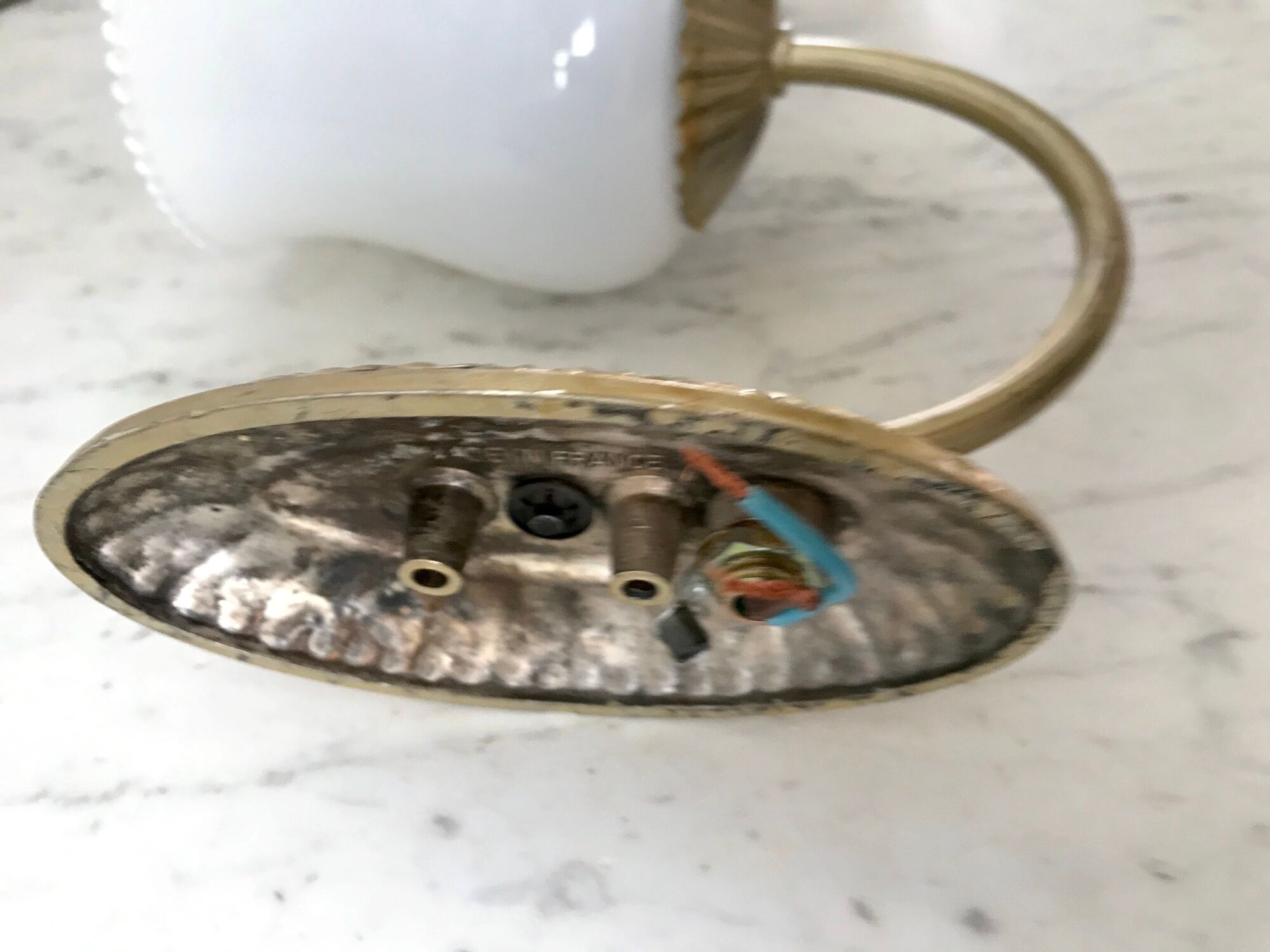 Duo of sconces in serrated opaline and golden steel 50s