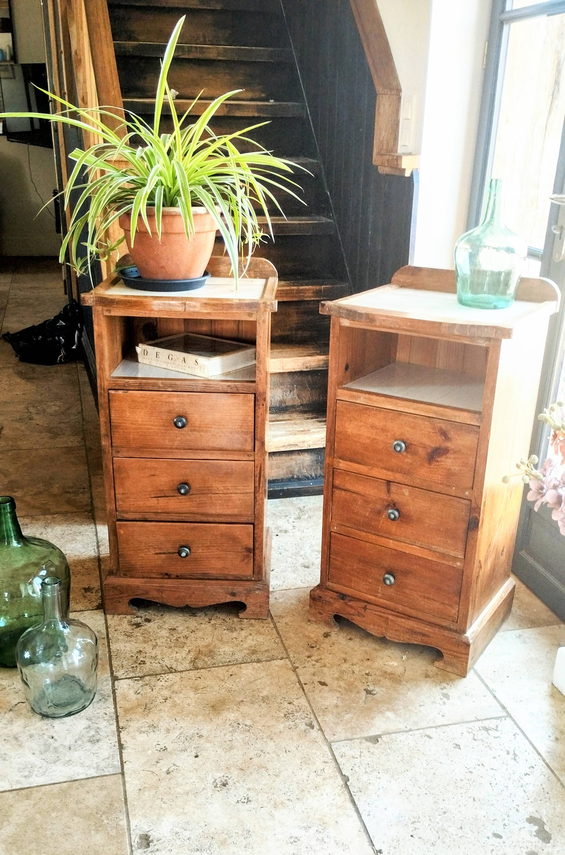Paire de commodes vintage