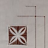 Napperon brodé lin blanc vintage