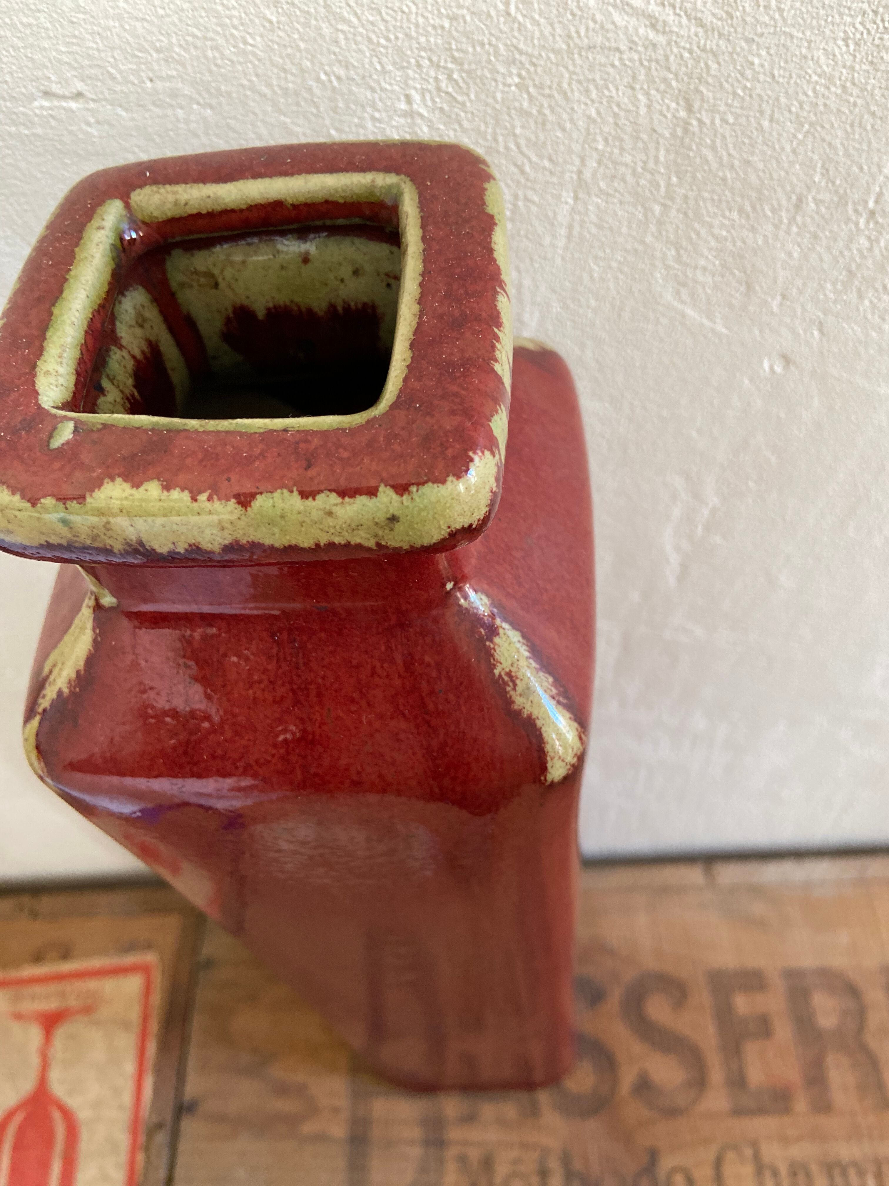 Rectangular Bordeaux ceramic vase