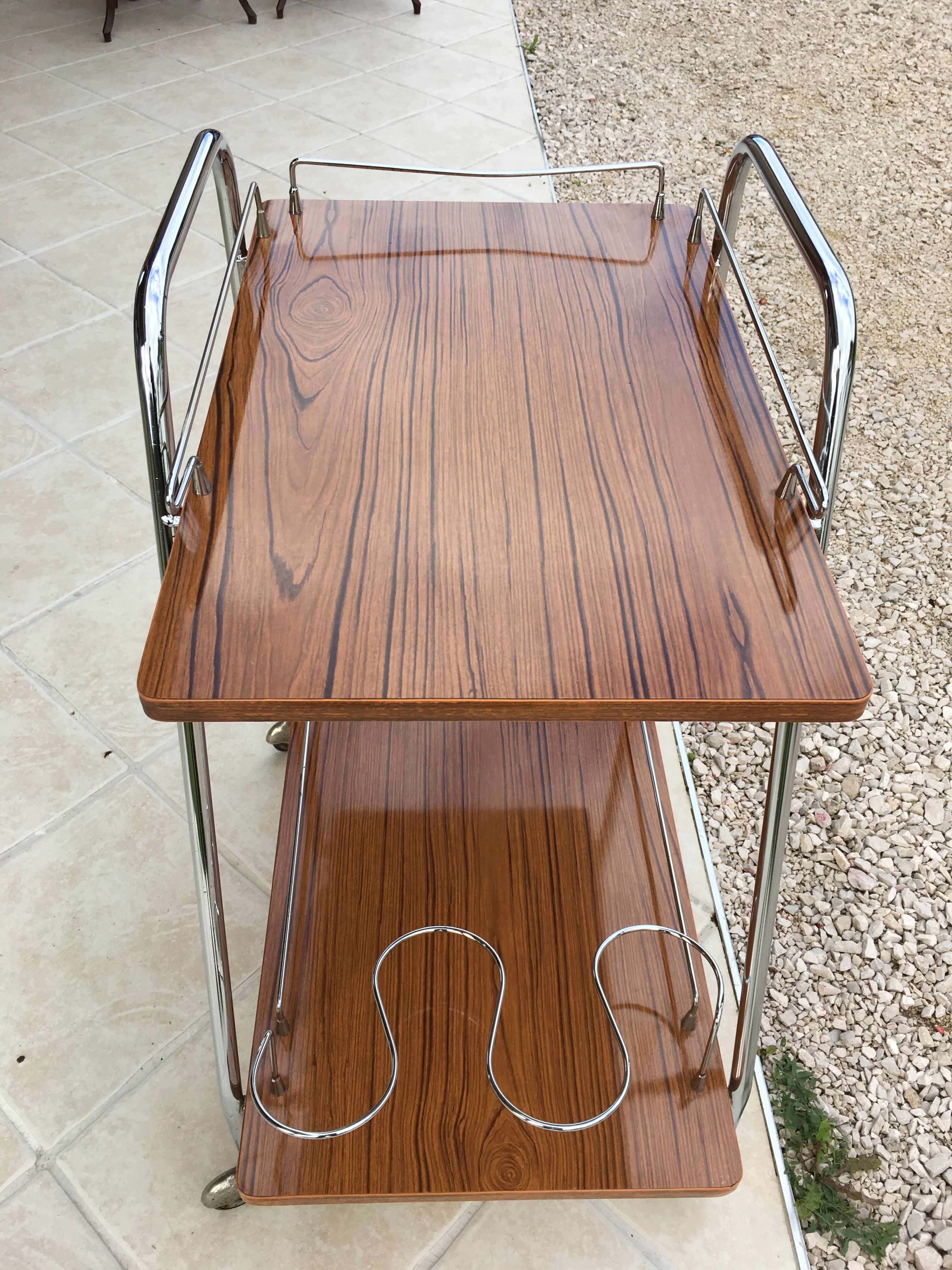 Formica rolling dessert