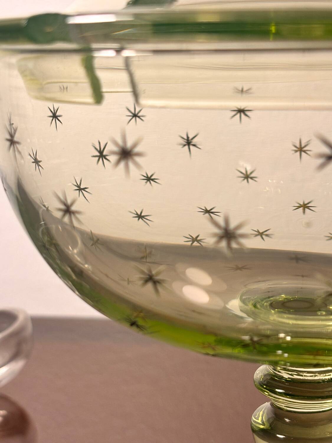 Baccarat/Saint Louis Compotier Ouraline crystal
