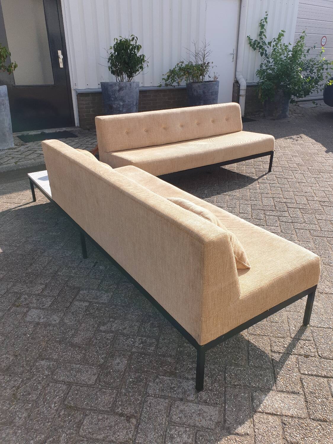 Artifort Kho liang ie Schiphol bench model 070