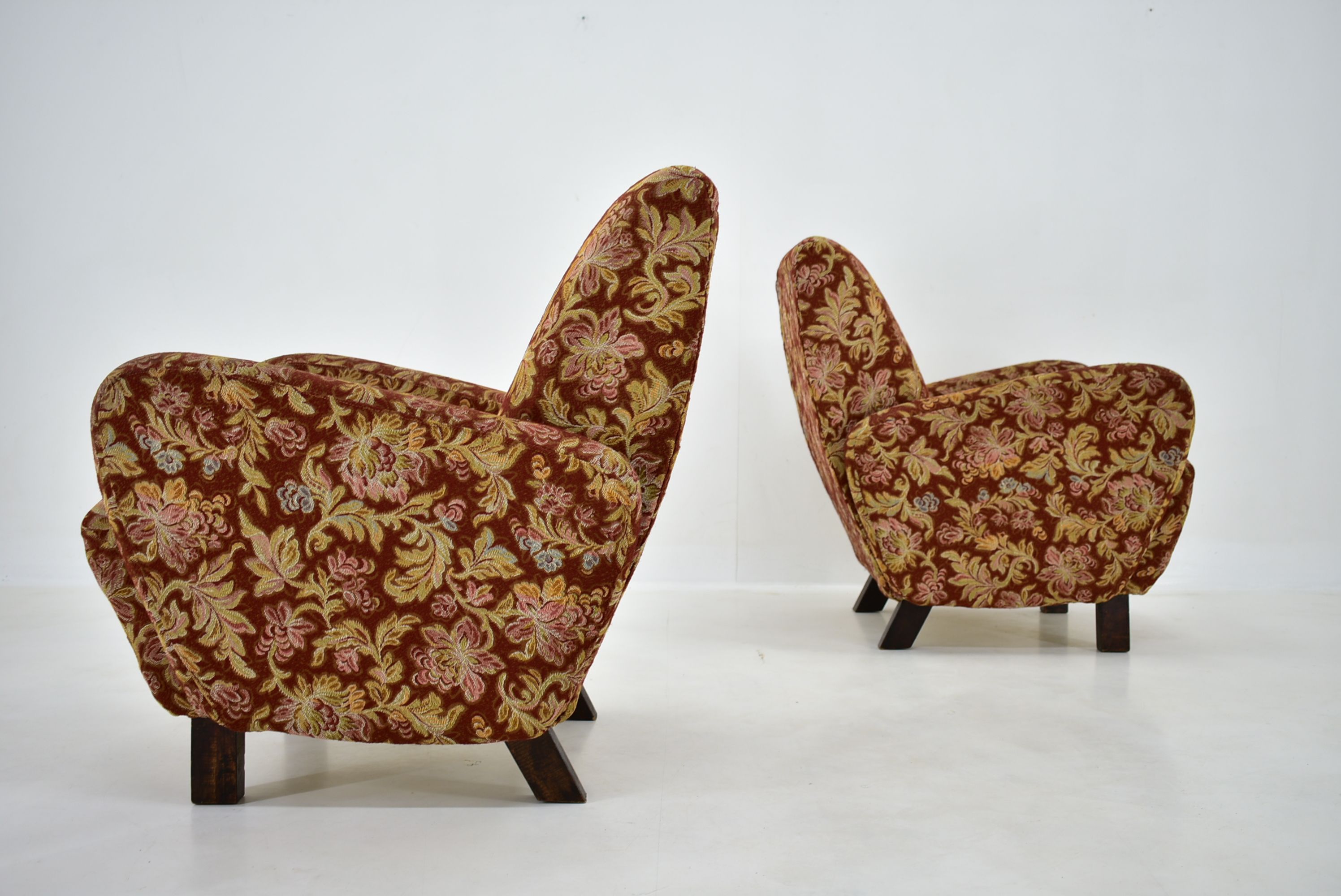 Set of Two Art Deco Armchairs H-283 by Jindřich Halabala, 1930s