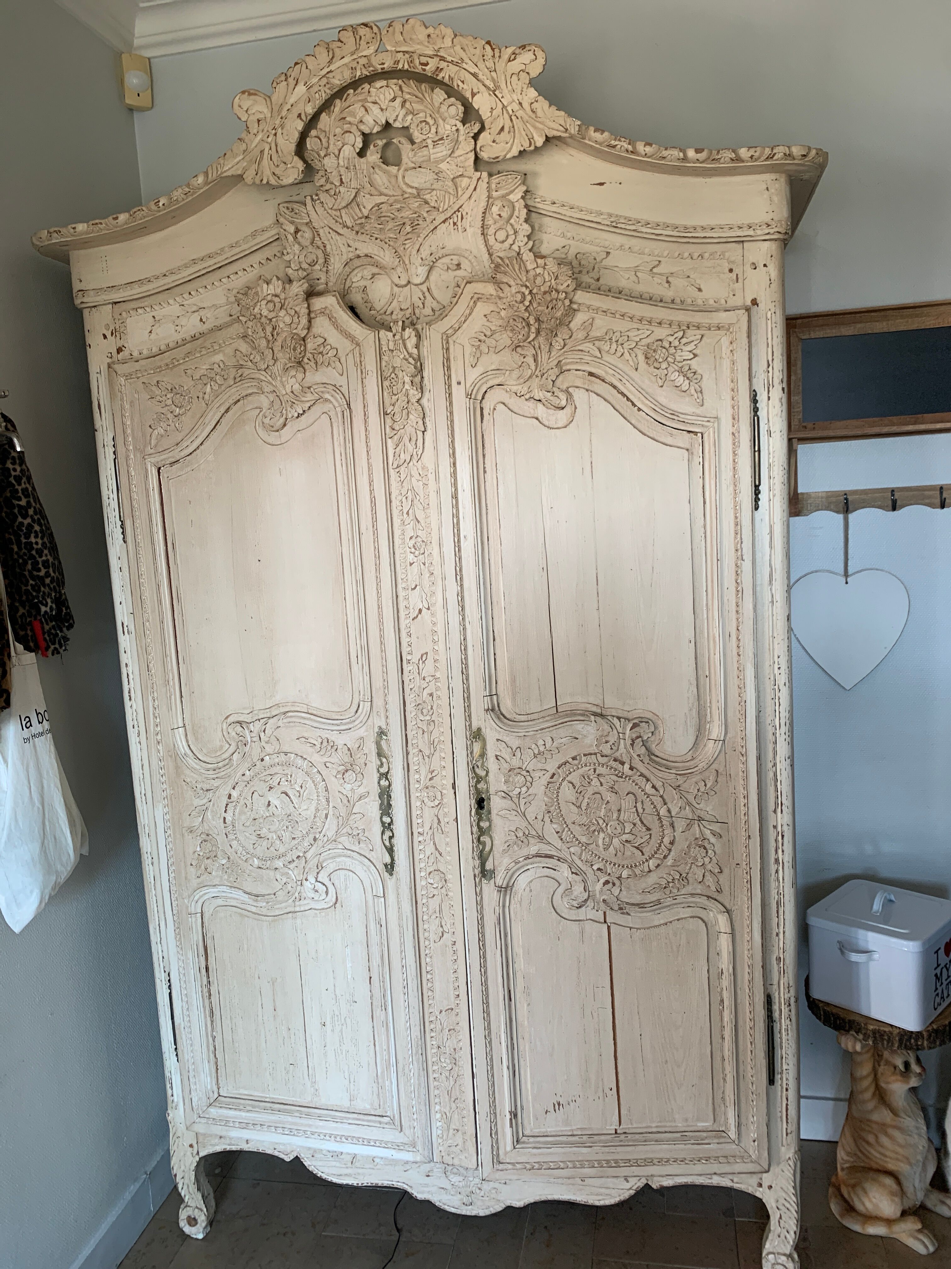 Armoire provençale