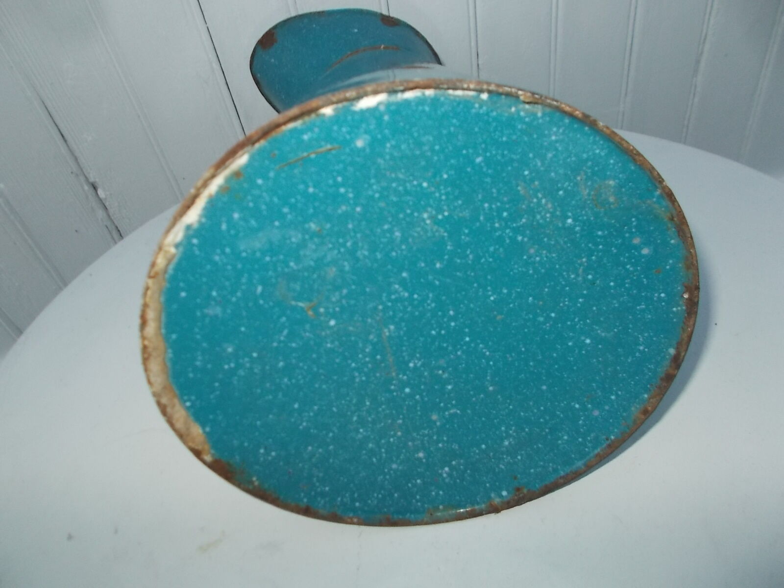 Blue enamelled brooch