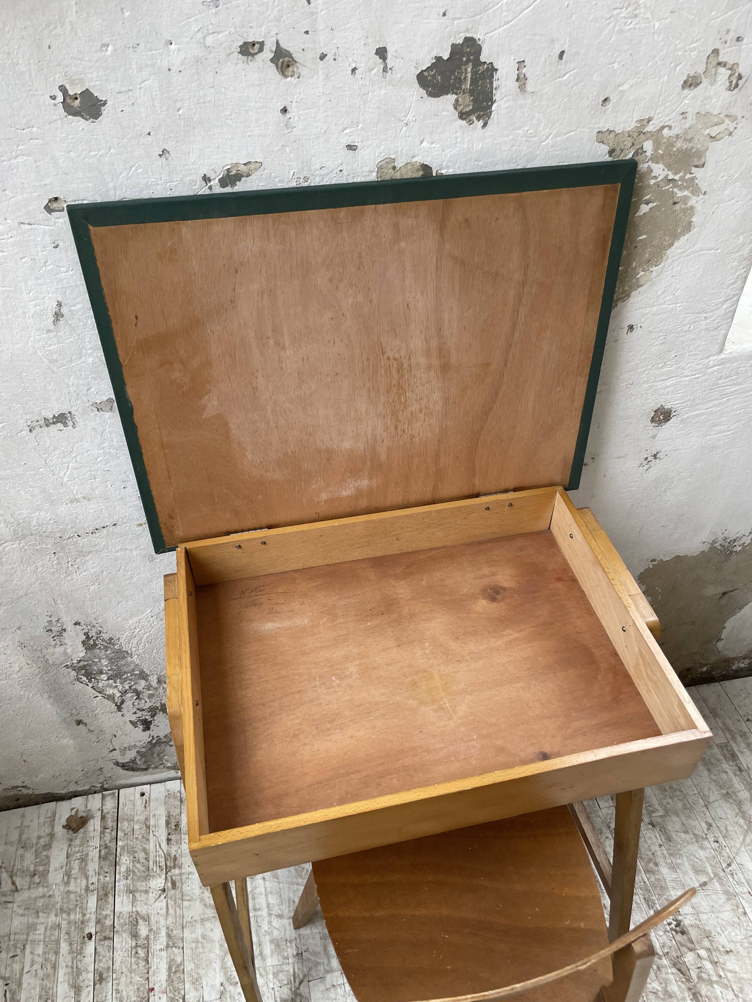 Bureau et chaise enfant pieds compas