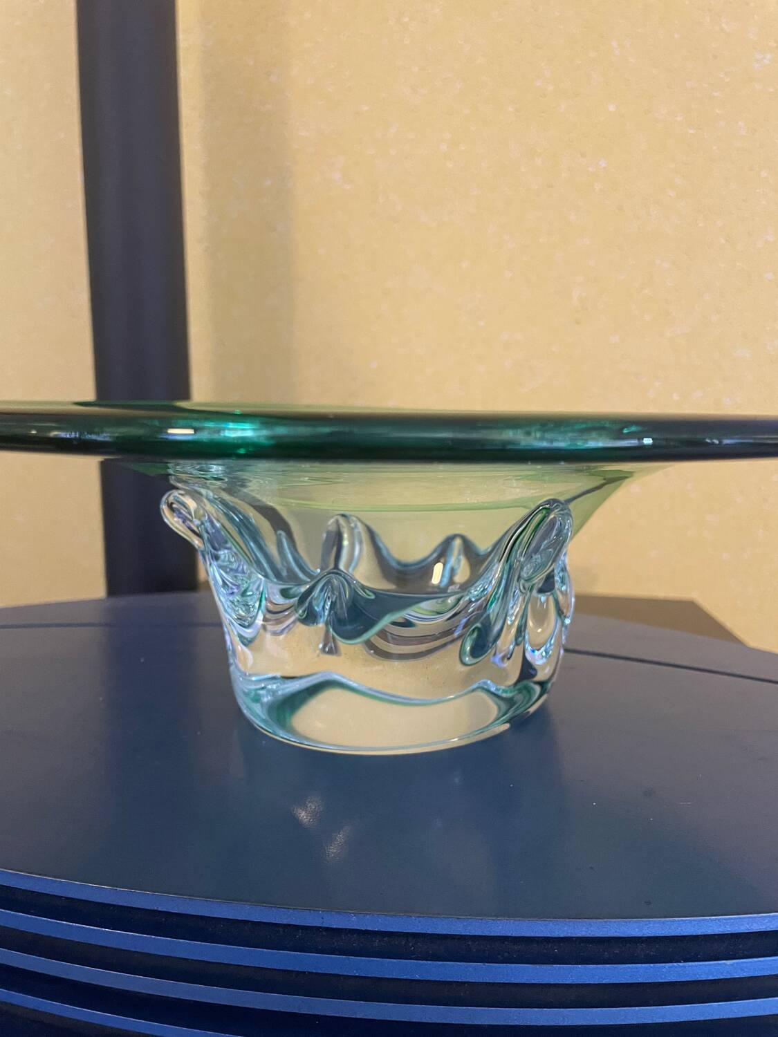 Glass fruit bowl