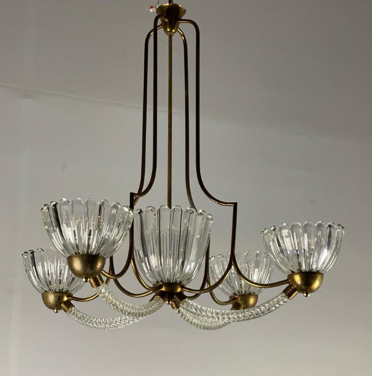 Venetian chandelier in Murano glass and brass circa 1950
