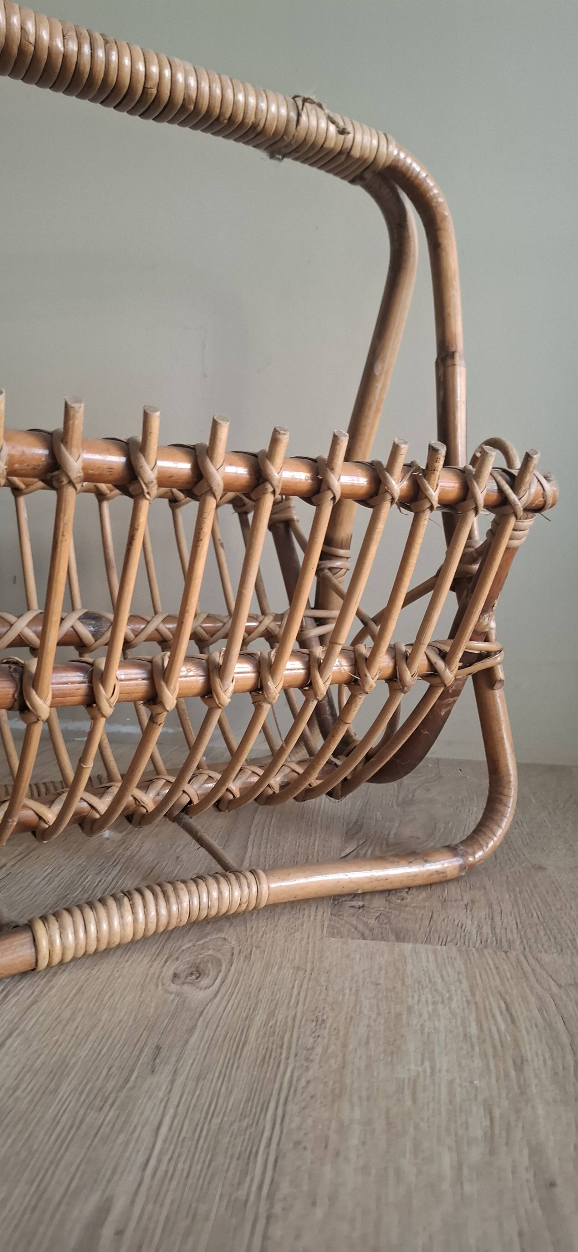 Rattan magazine rack