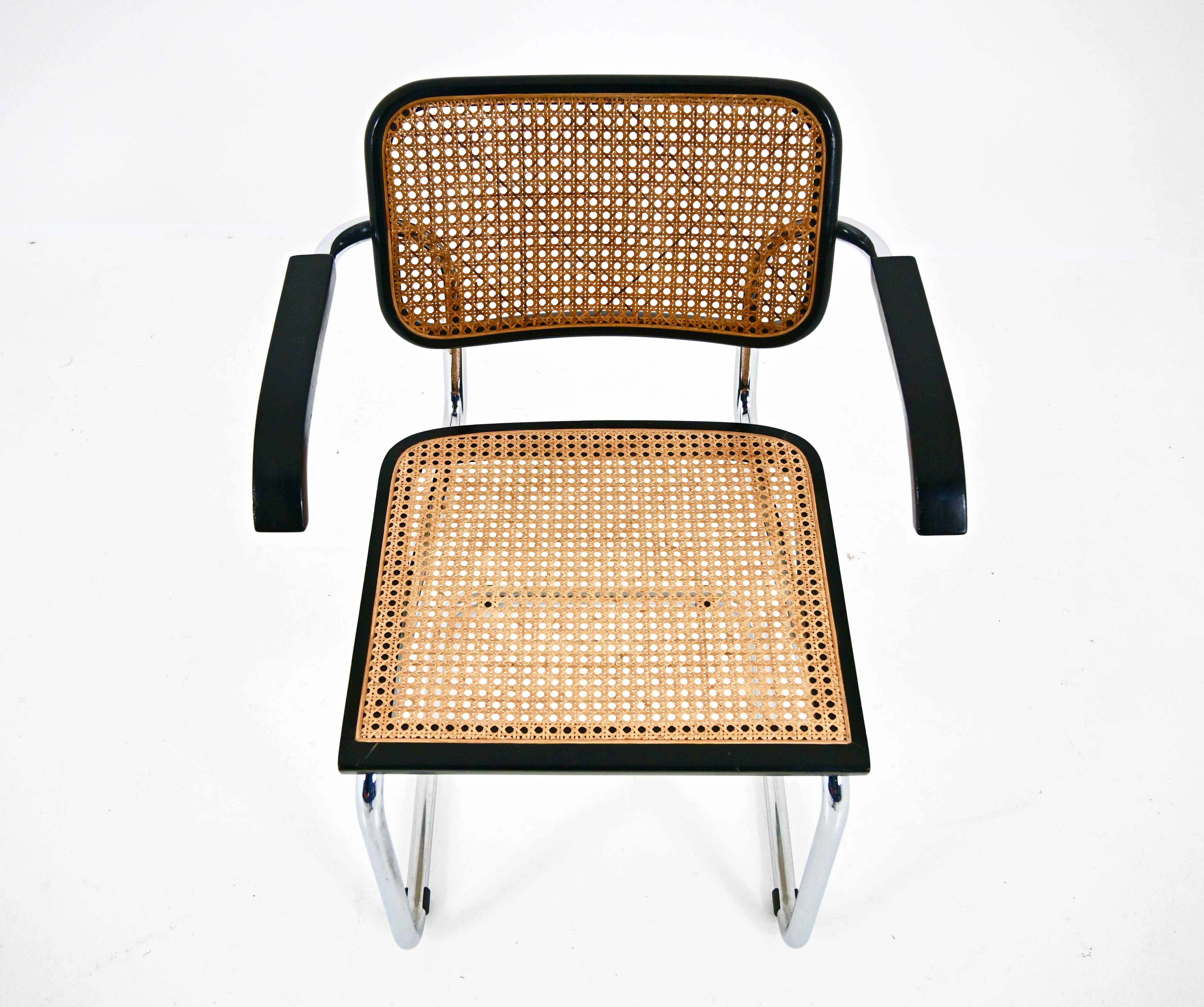 Set of 4 Style B32 Dining Chairs by Marcel Breuer