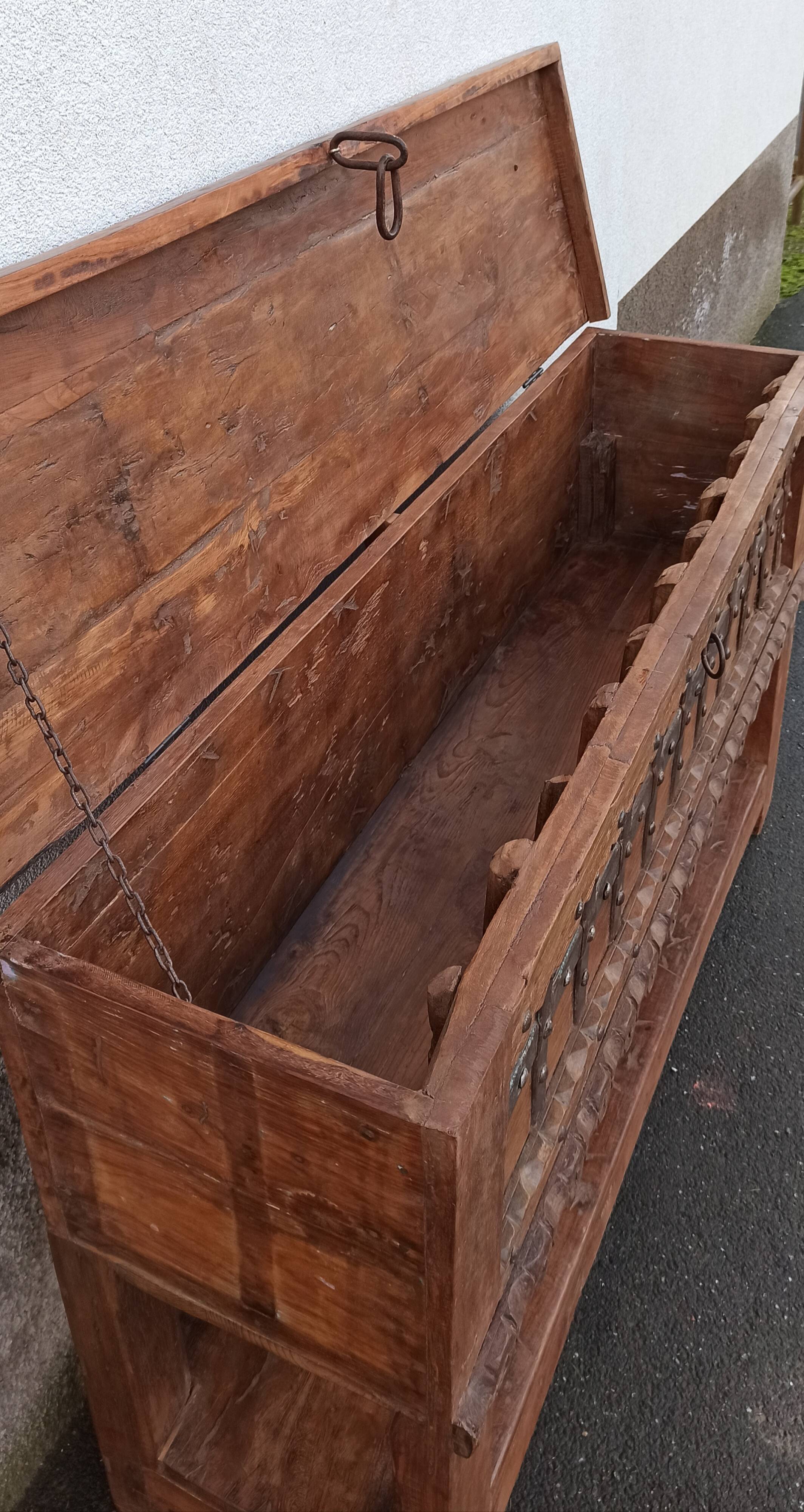 Wooden console chest