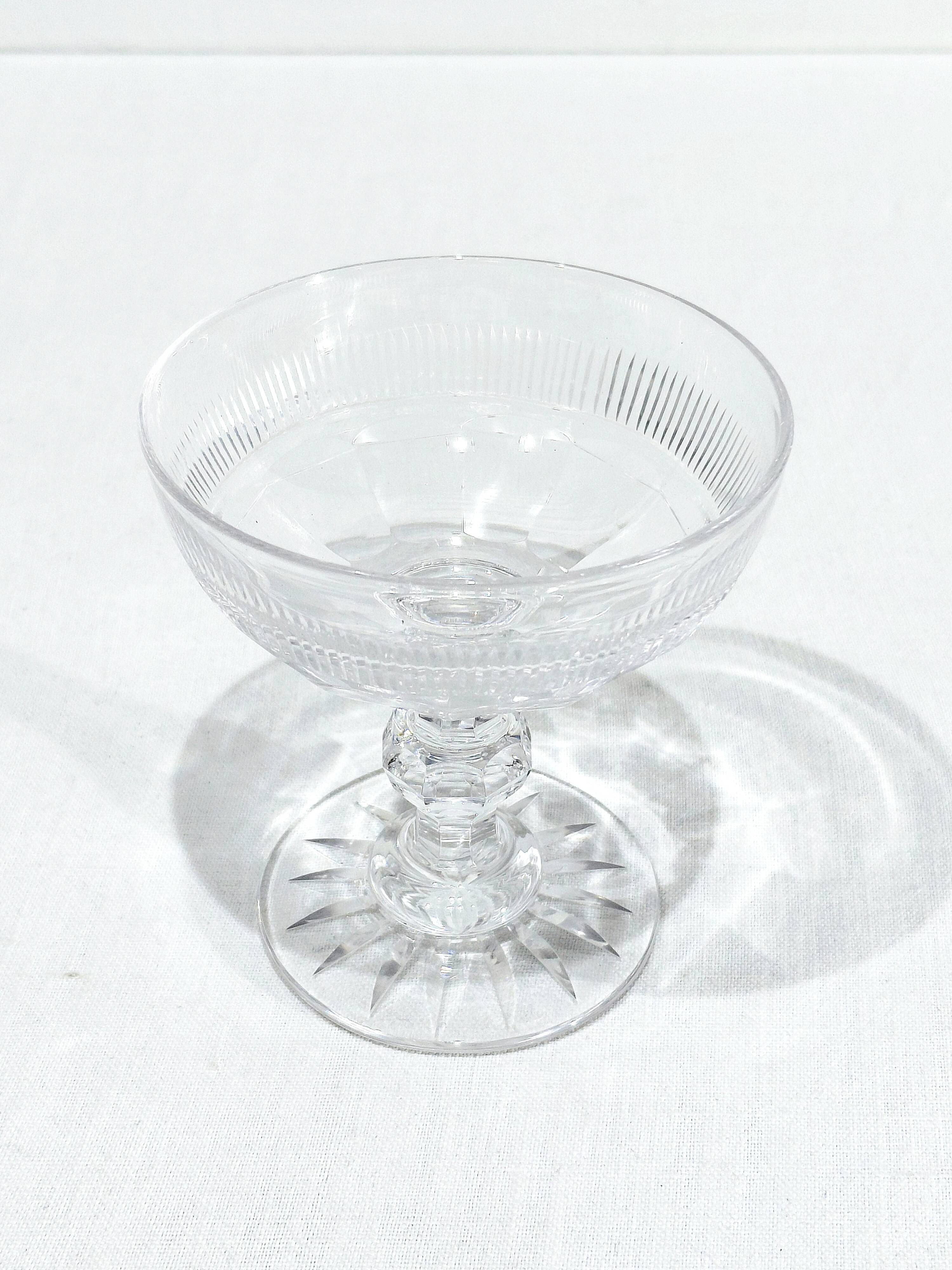 Baccarat - 10 champagne glasses catalogue 1841
