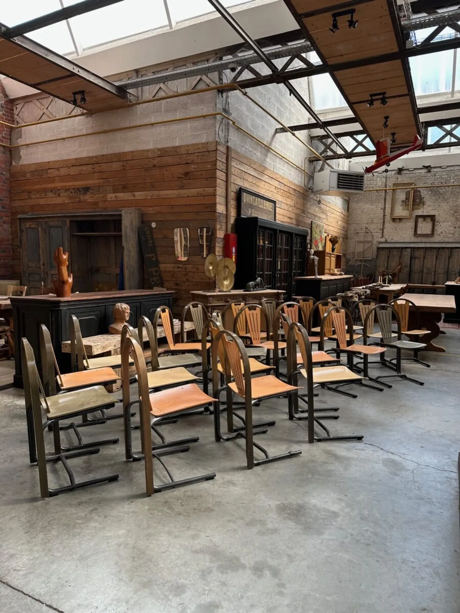 Set of 18 Baumann chairs from the 80s.