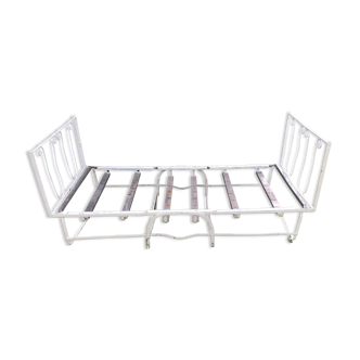 Iron bed