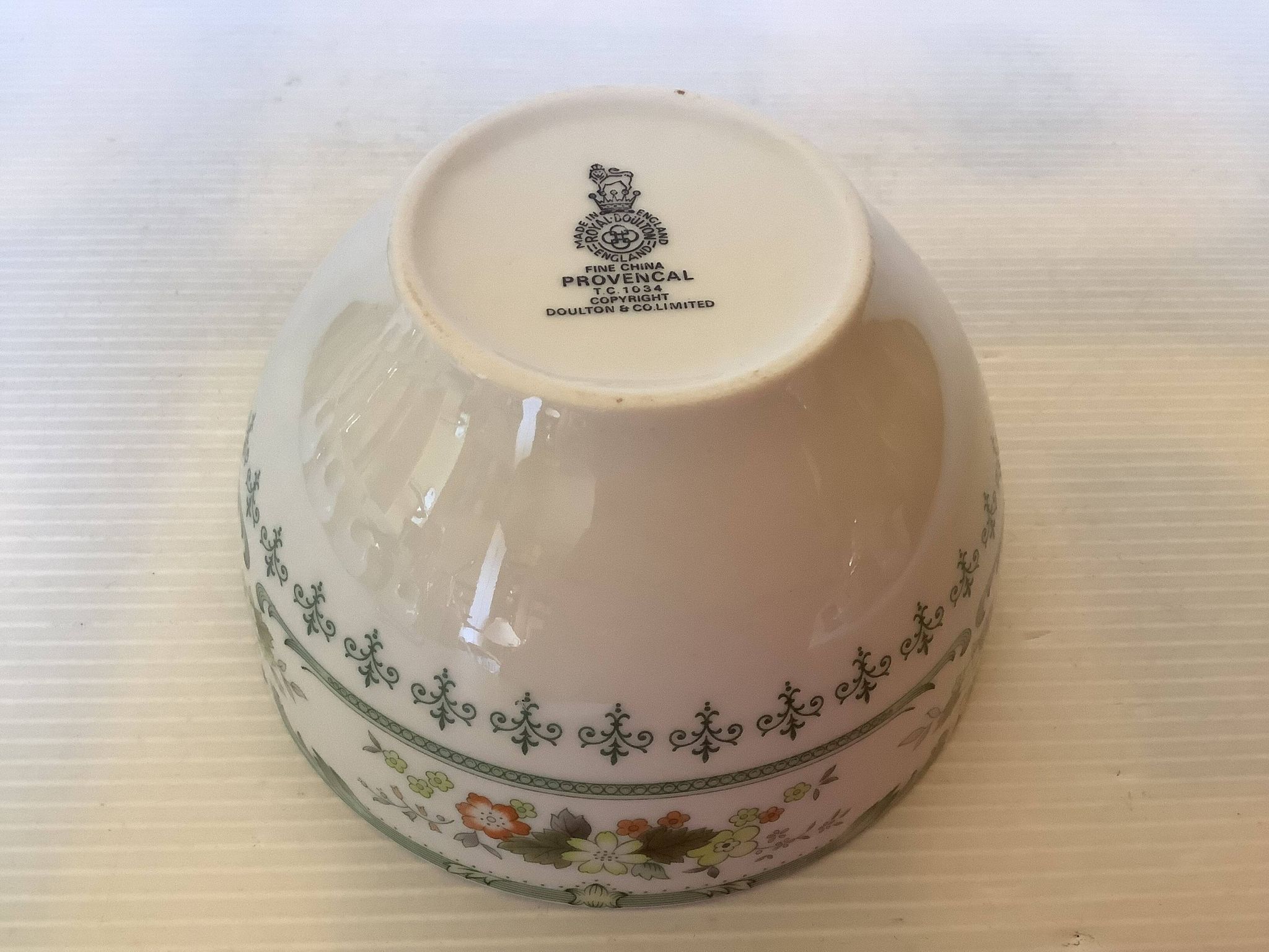 Bol  provençal royal Doulton