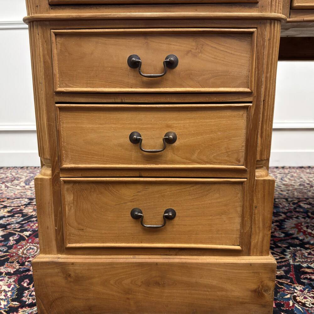 Bureau en teck anglais classique avec cuir marron