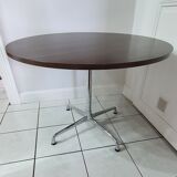Table "Contract base" design Charles and Ray Eames edition Vitra