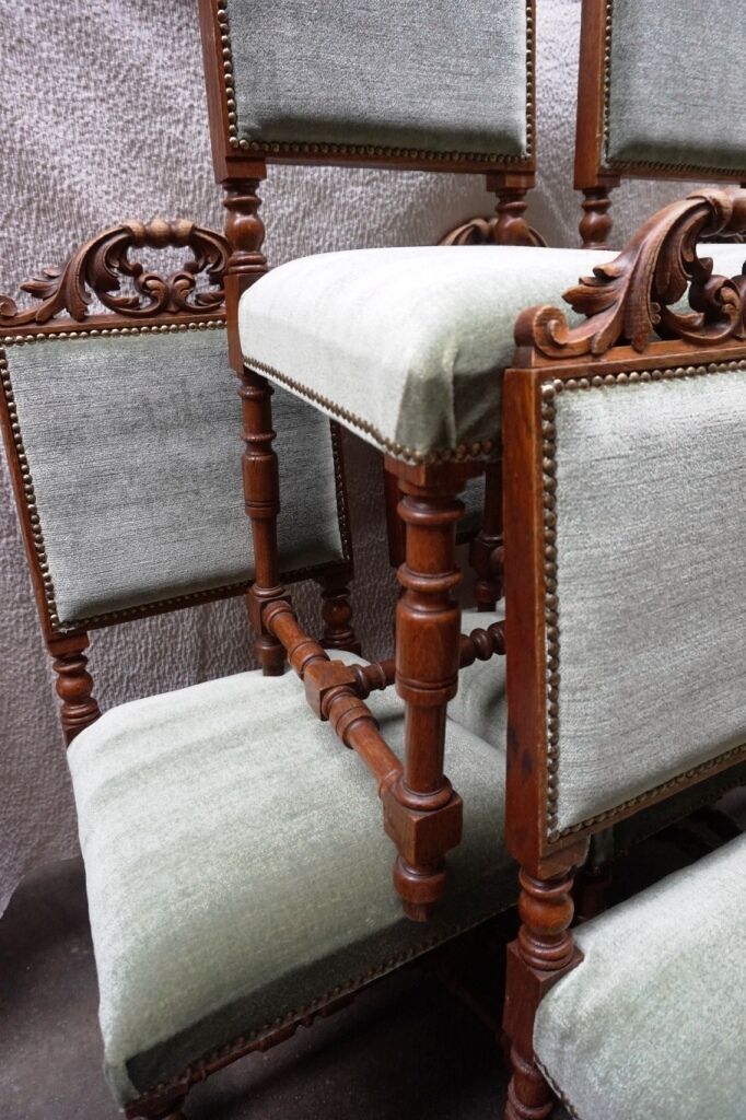 Ensemble de 8 chaises Renaissance