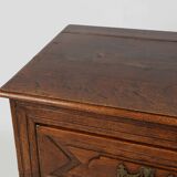 Antique hand crafted en carved chest of drawers in oak, ca. 1800