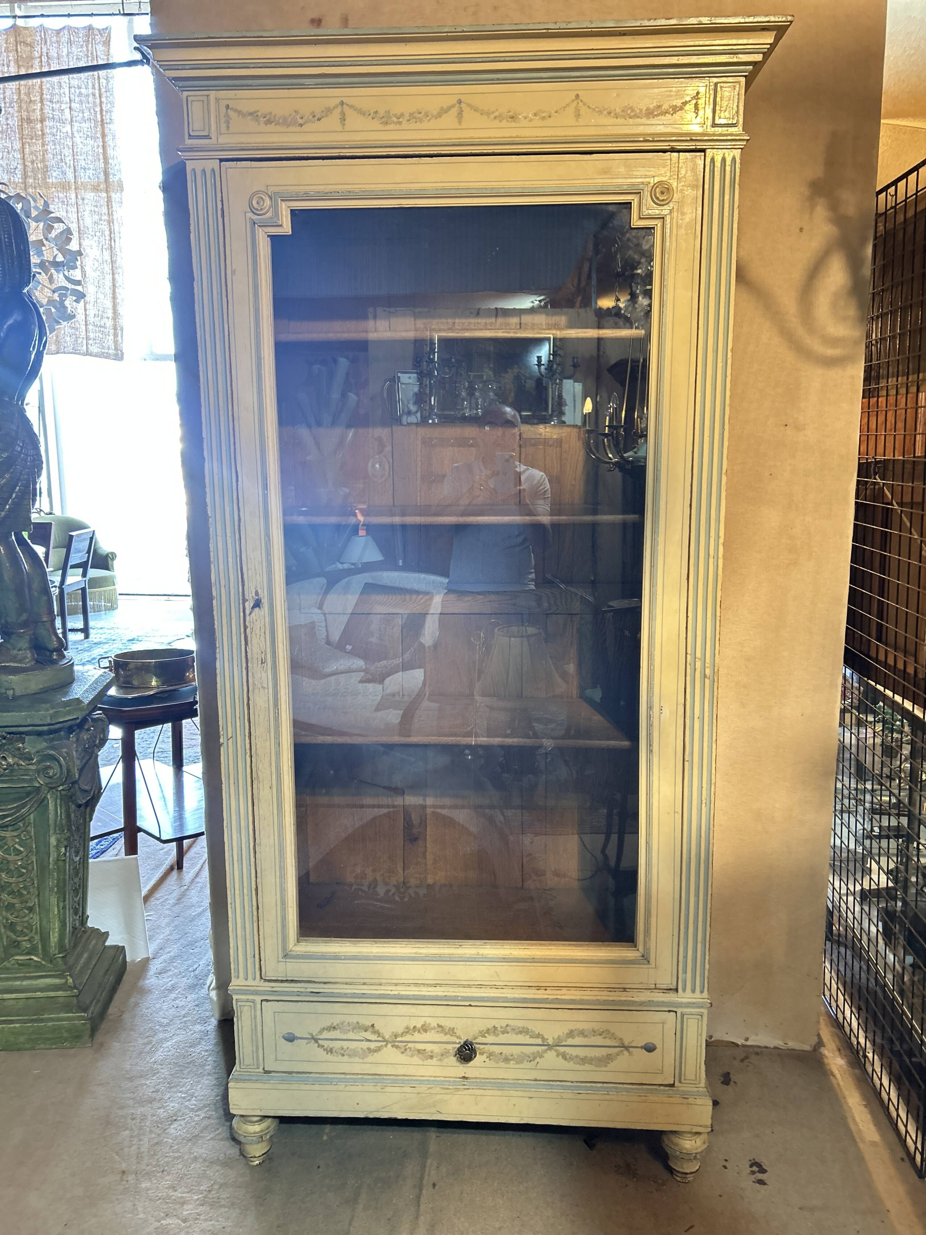 Armoire peinte Style Louis XVI-Directoire , 1 porte vitrée