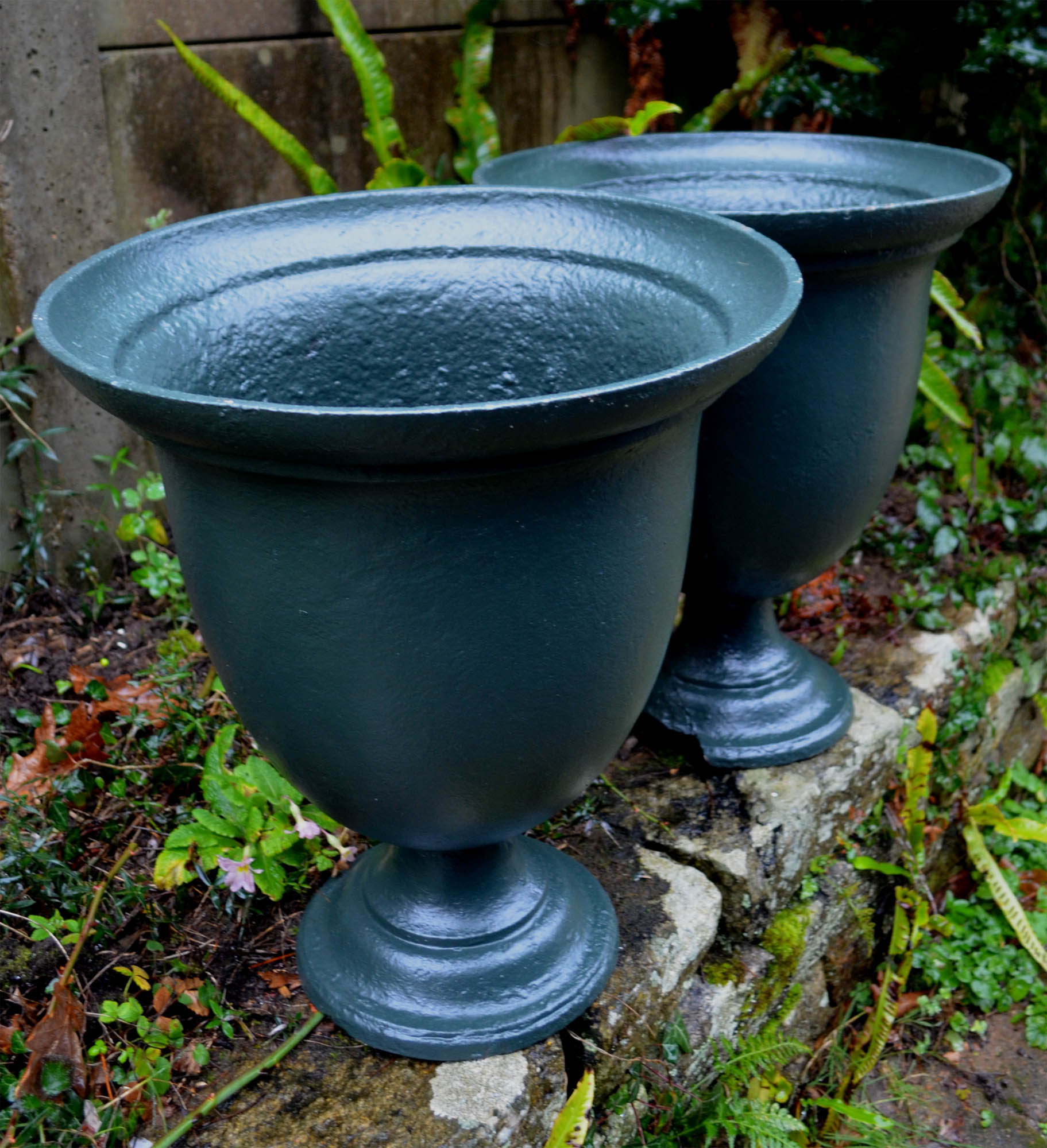 Cast-iron basins