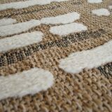 Relief jute rug in white and black 190x290 cm