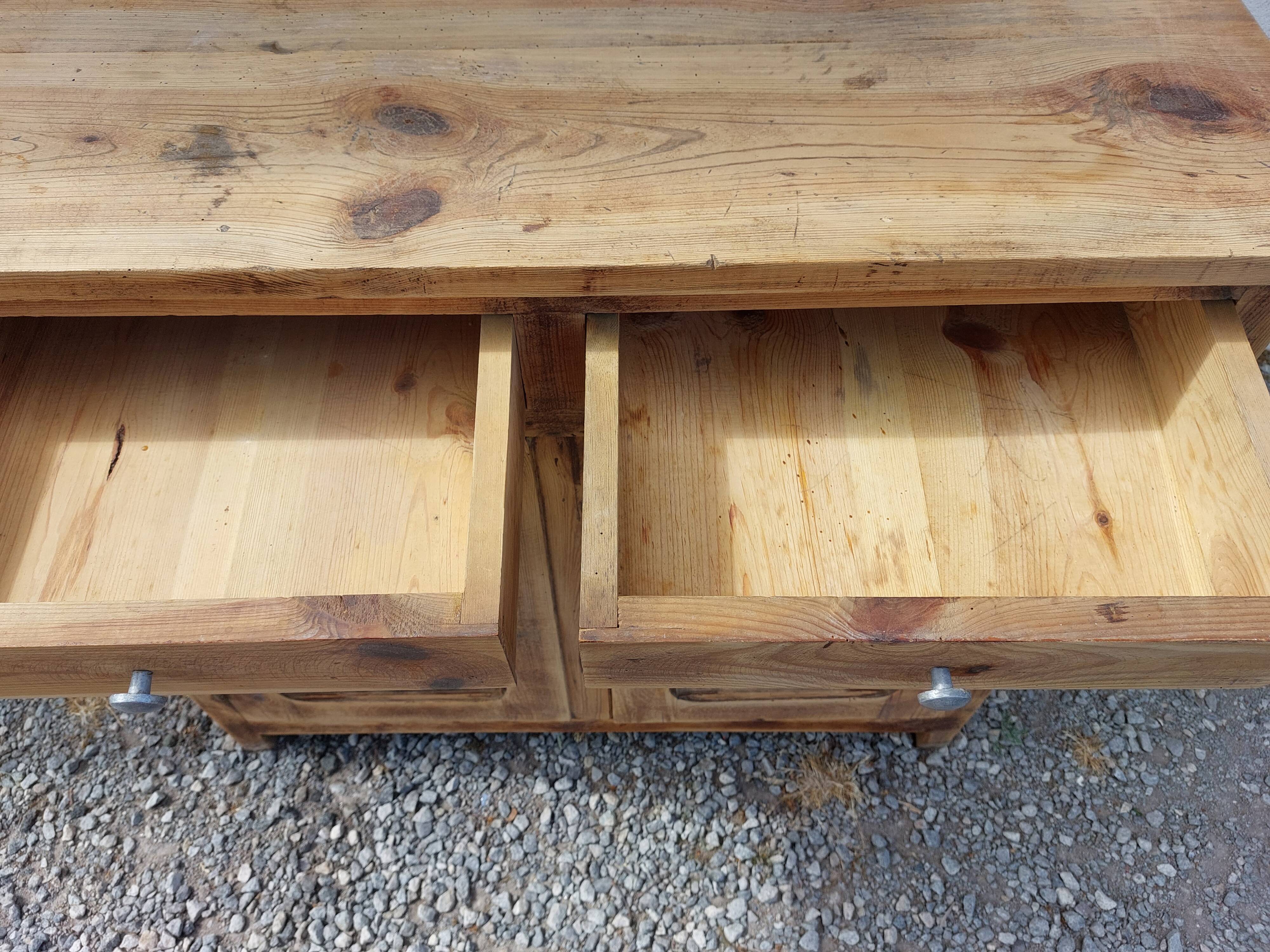 Sanded Parisian buffet