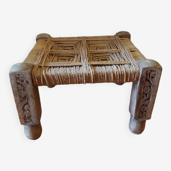 Tabouret bas en bois