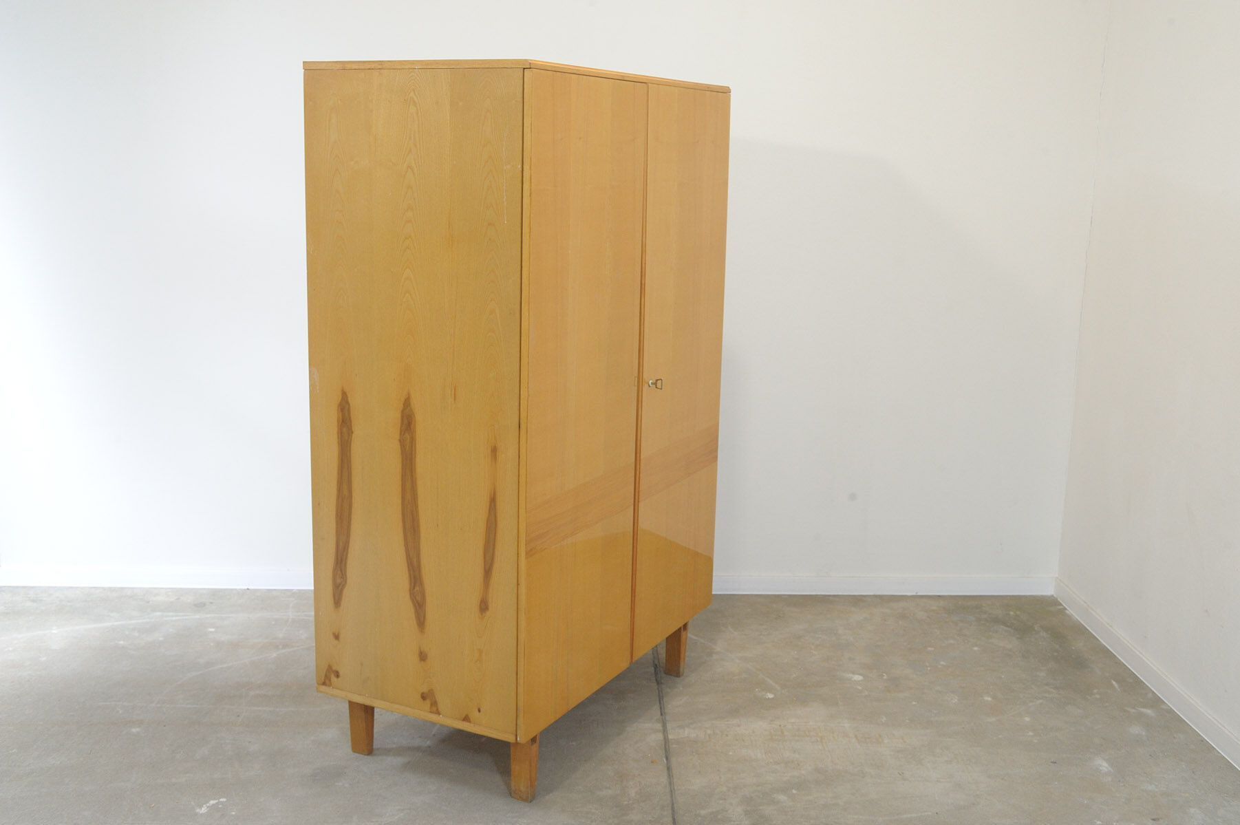 Armoire vintage de Novy Domov, années 1970, Tchécoslovaquie