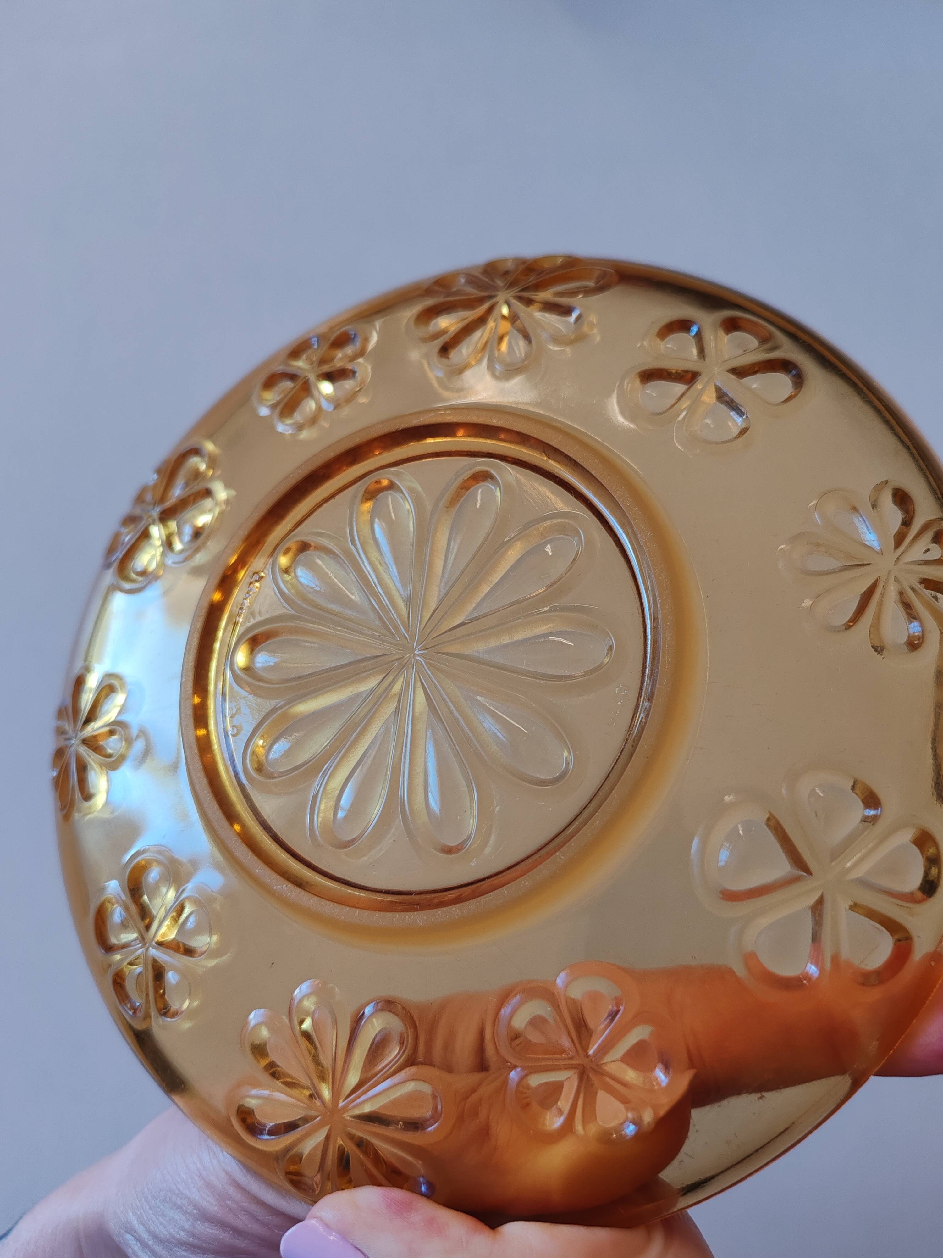 Small coloured glass plates Vereco