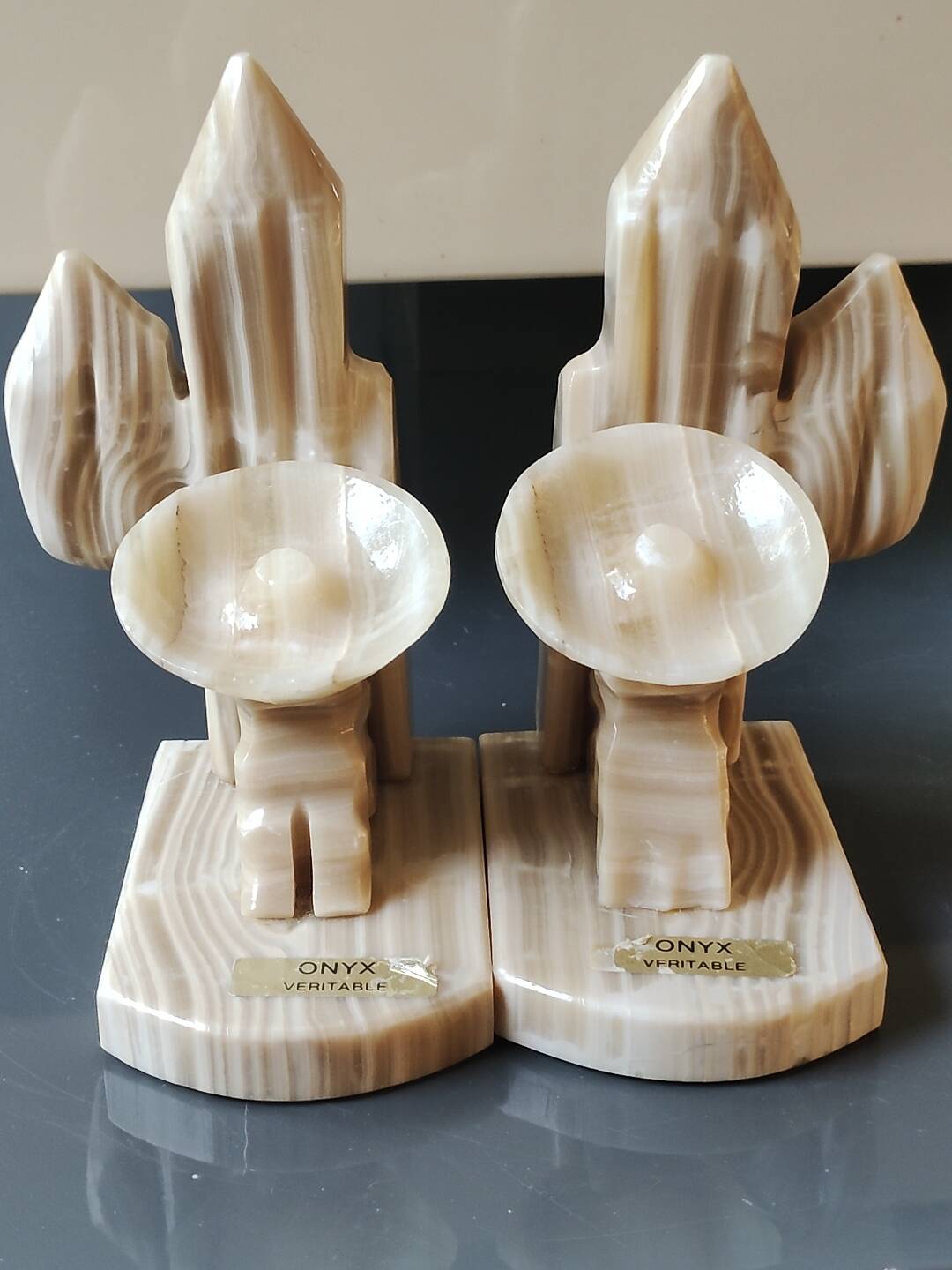 Serre Livres Mexicain en Sombrero/assoupis contre Cactus. En onyx.