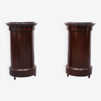 Ensemble de tables de chevet cylindriques antiques Angleterre des années 1880