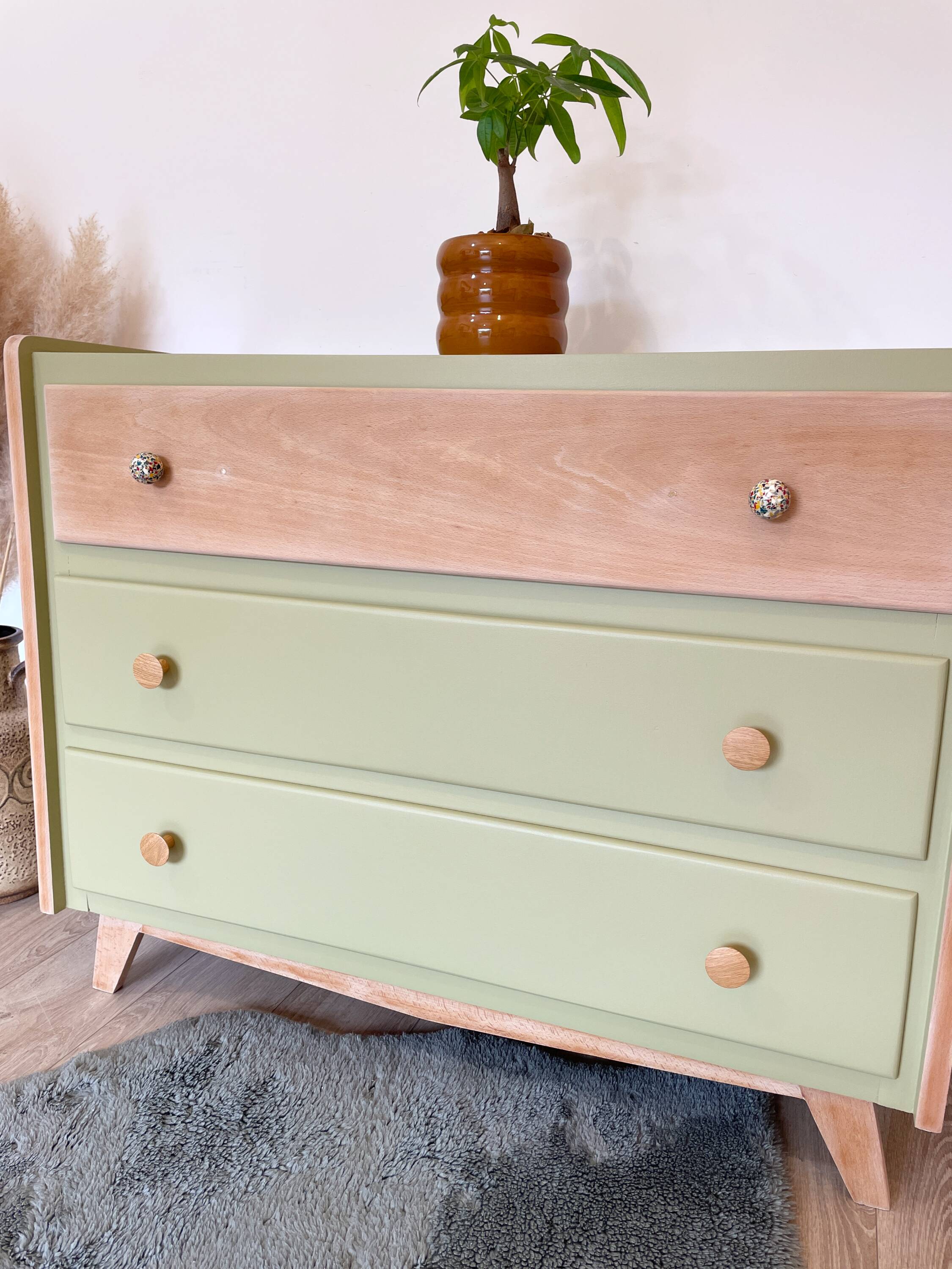 1960s commode with tapered legs.
