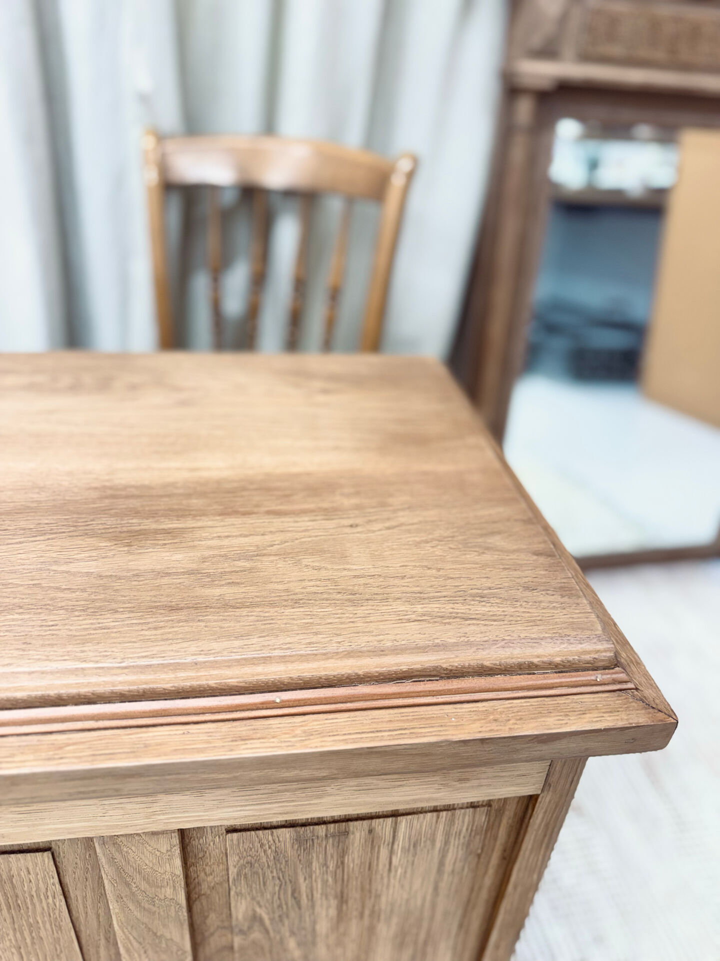 Restored antique oak desk - 4 drawers