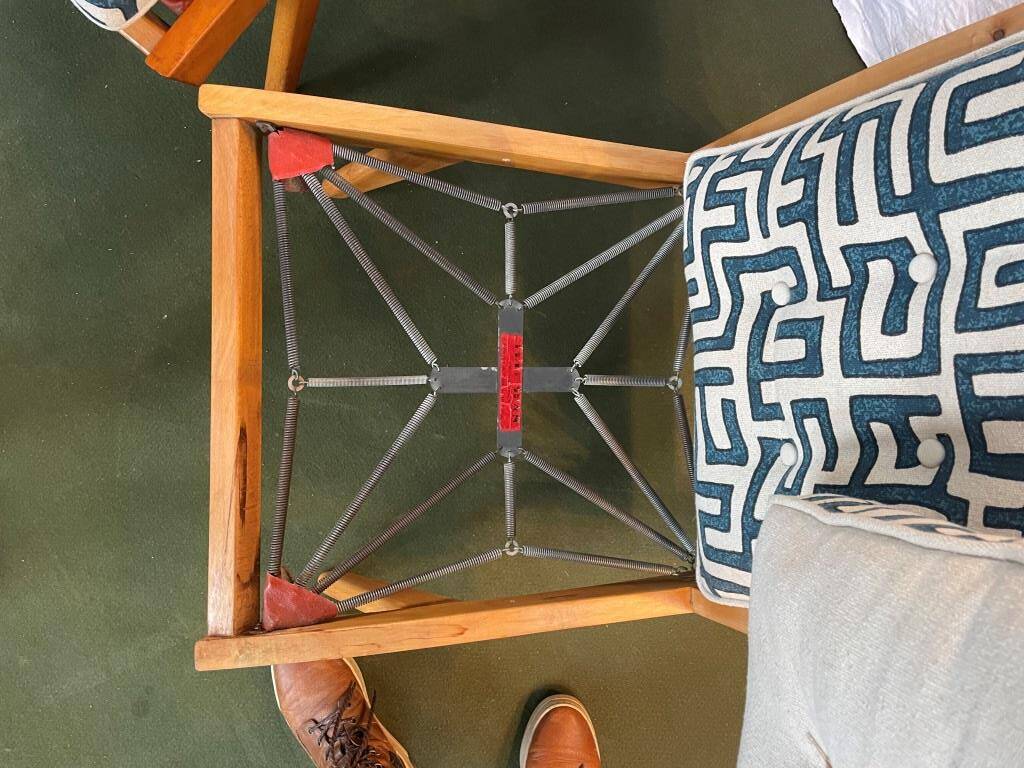 Fauteuils français années 50 bois et tissus