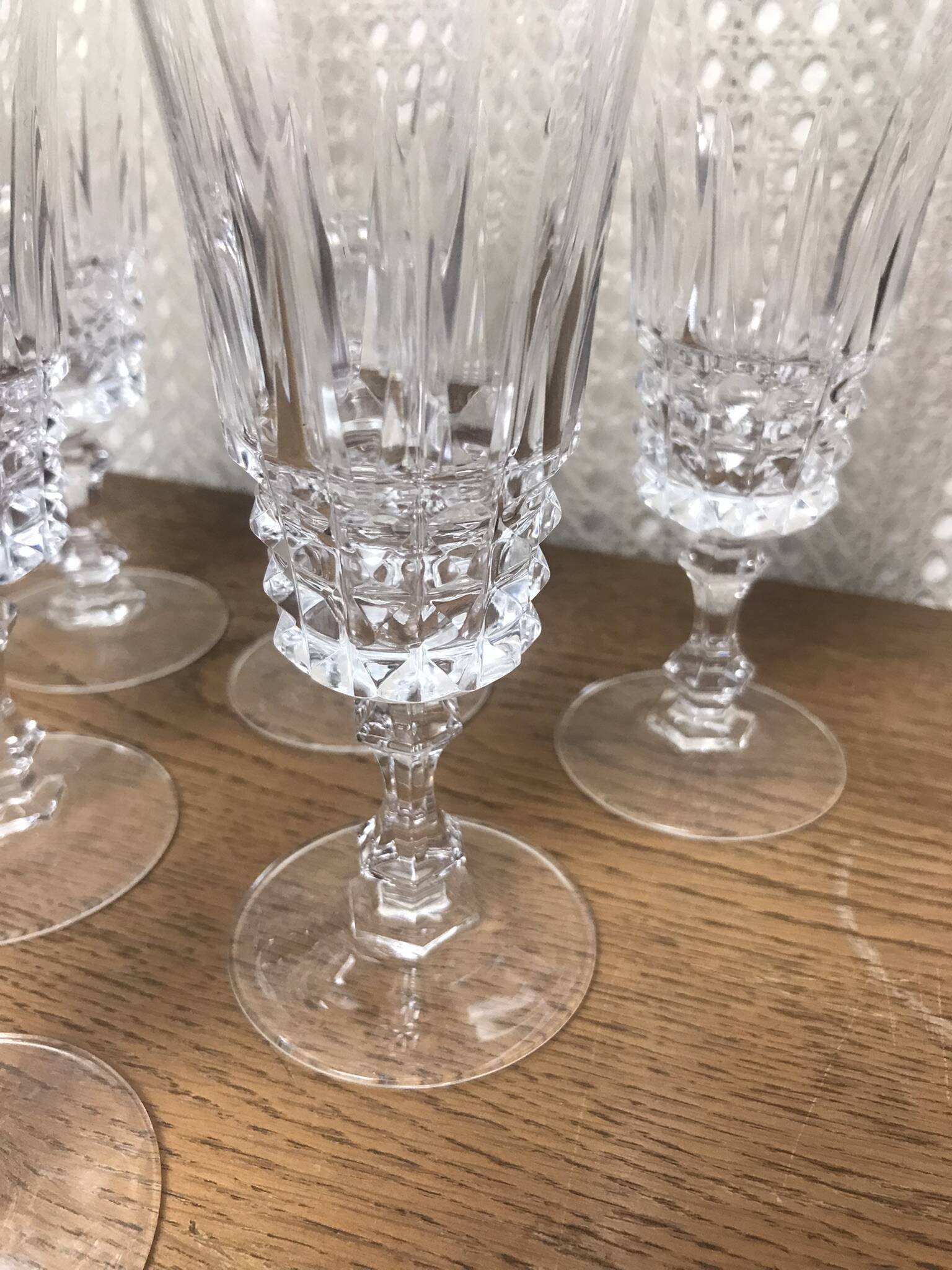 Arques crystal champagne flutes, Tuileries model