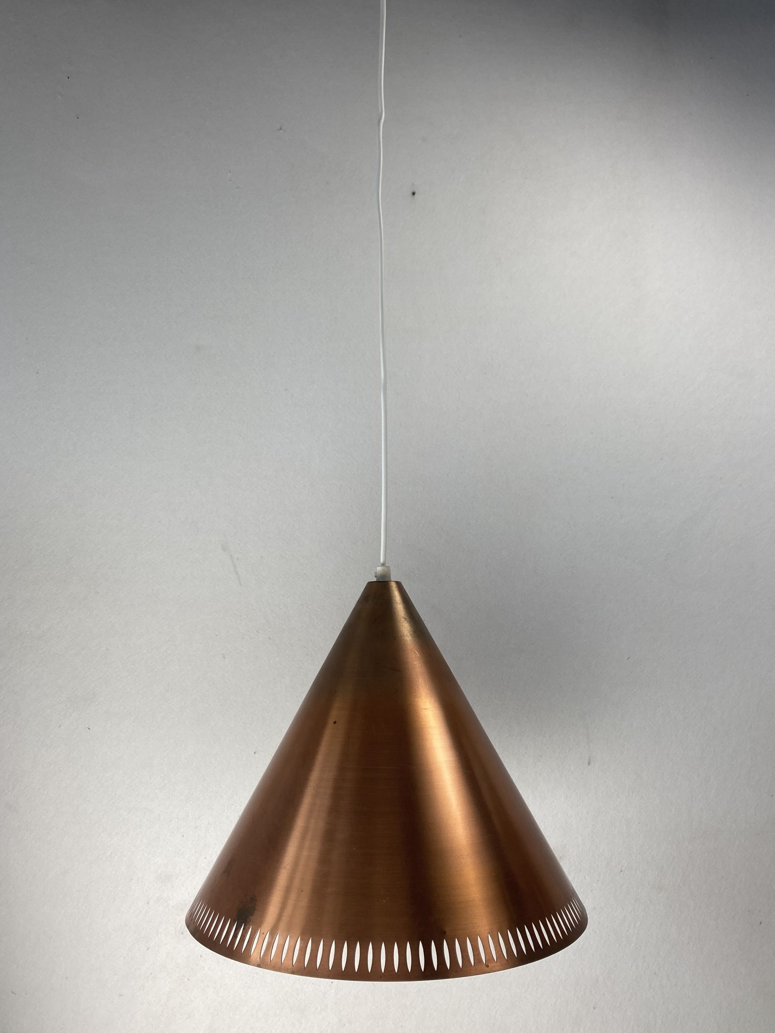 Suspension en cuivre perforé, Nordisk Solar, Danemark
