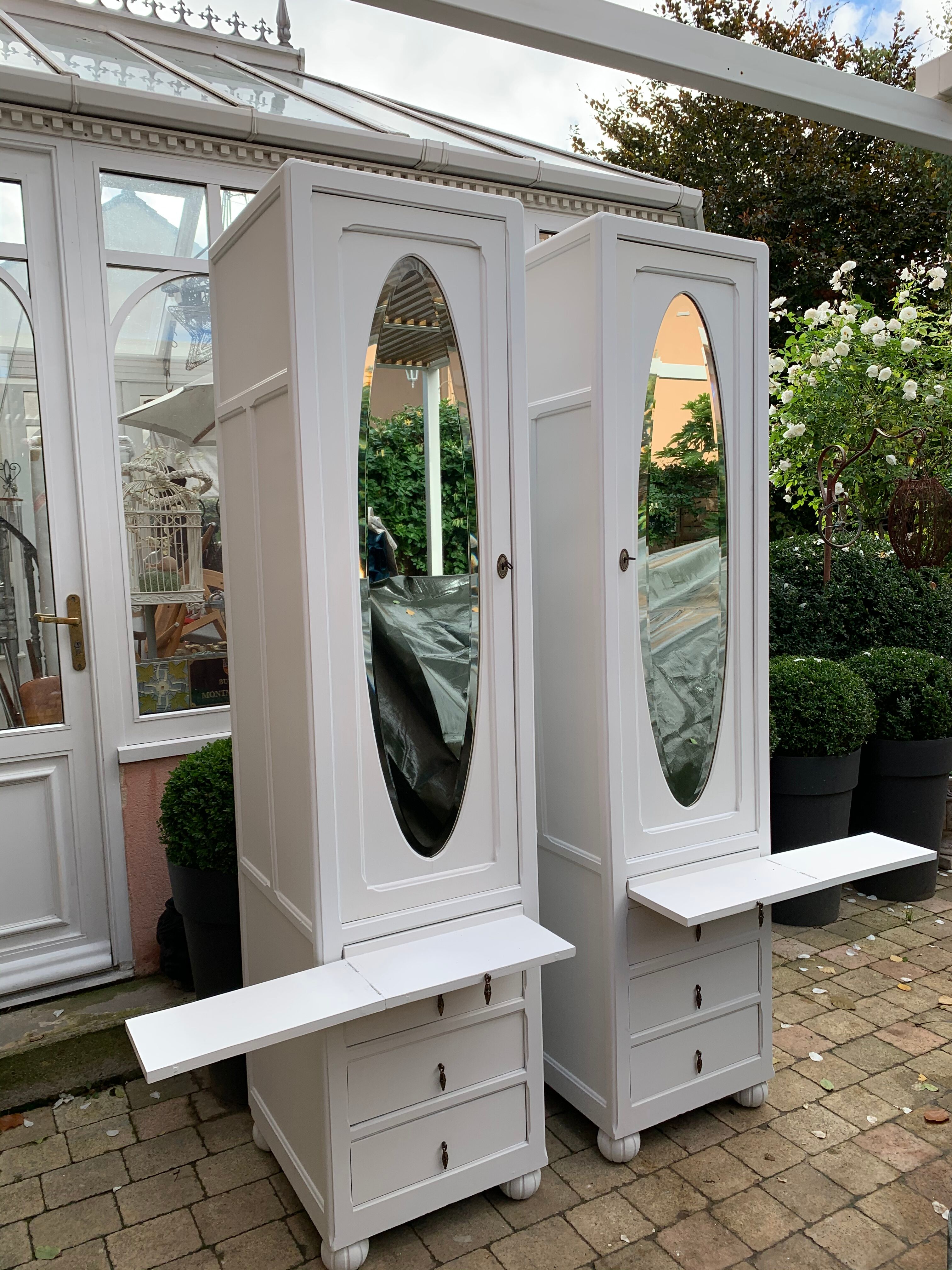 1930s Parisian double wardrobe