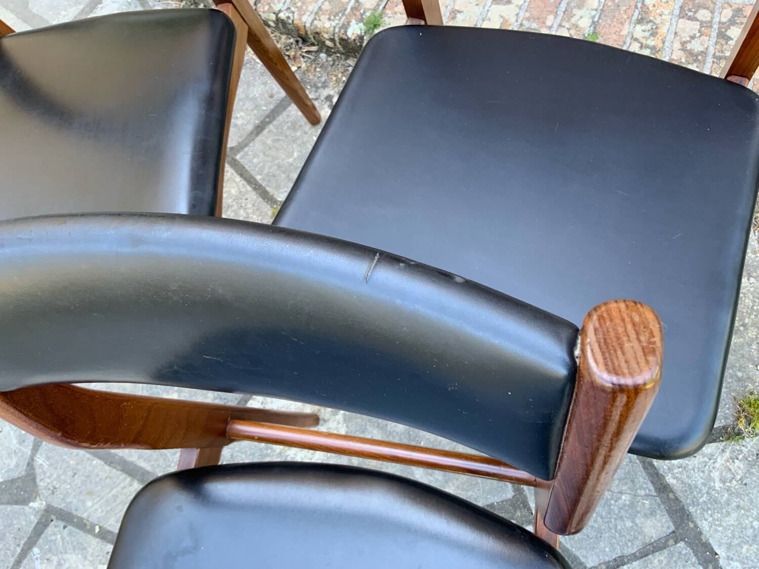 4 Scandinavian black leatherette chairs