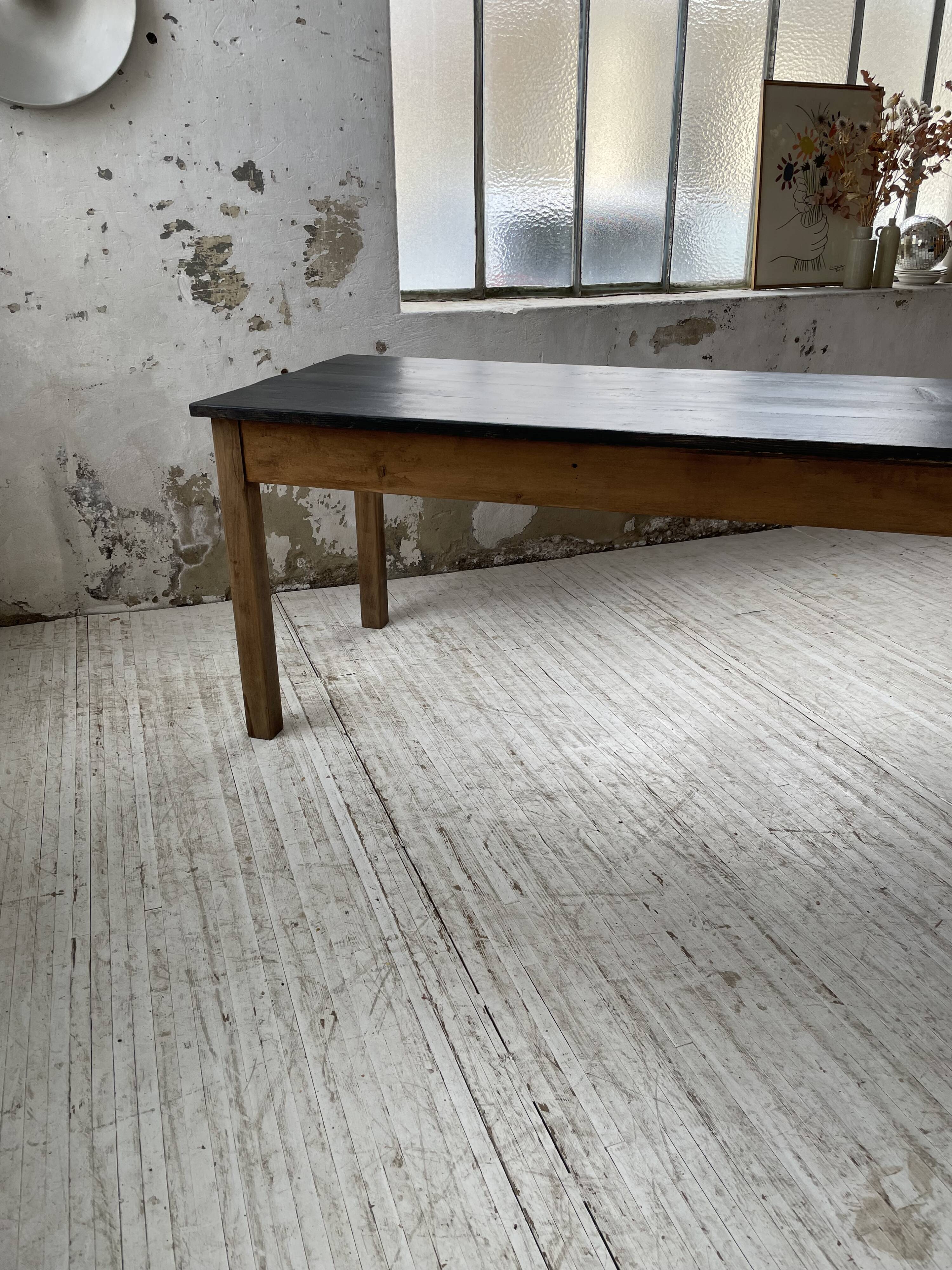 Black pine farm table 250 cm