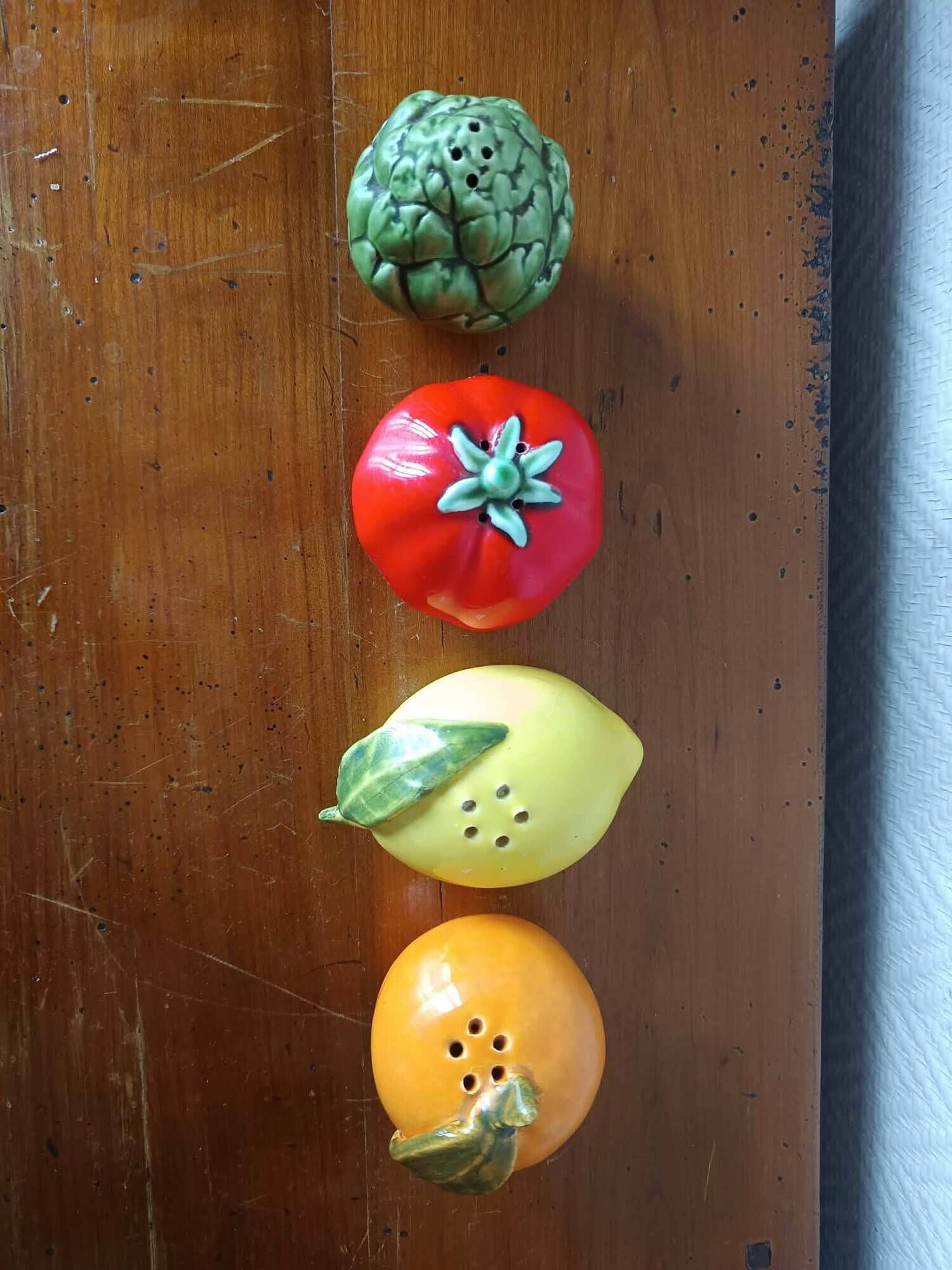 Set of salt cellars in fruit and vegetable slipware vintage
