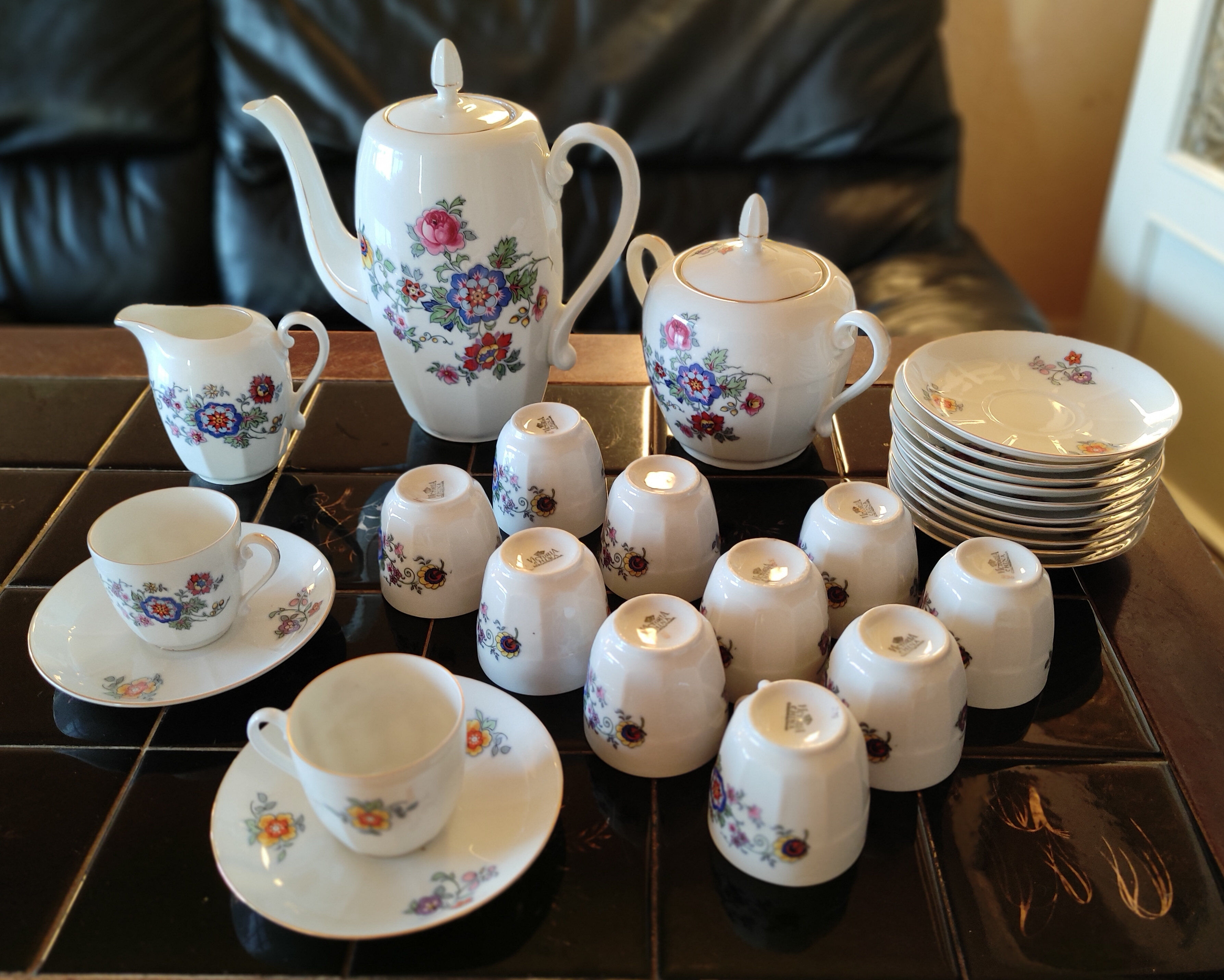 Coffee service for 12 pers. Victoria of the 20s